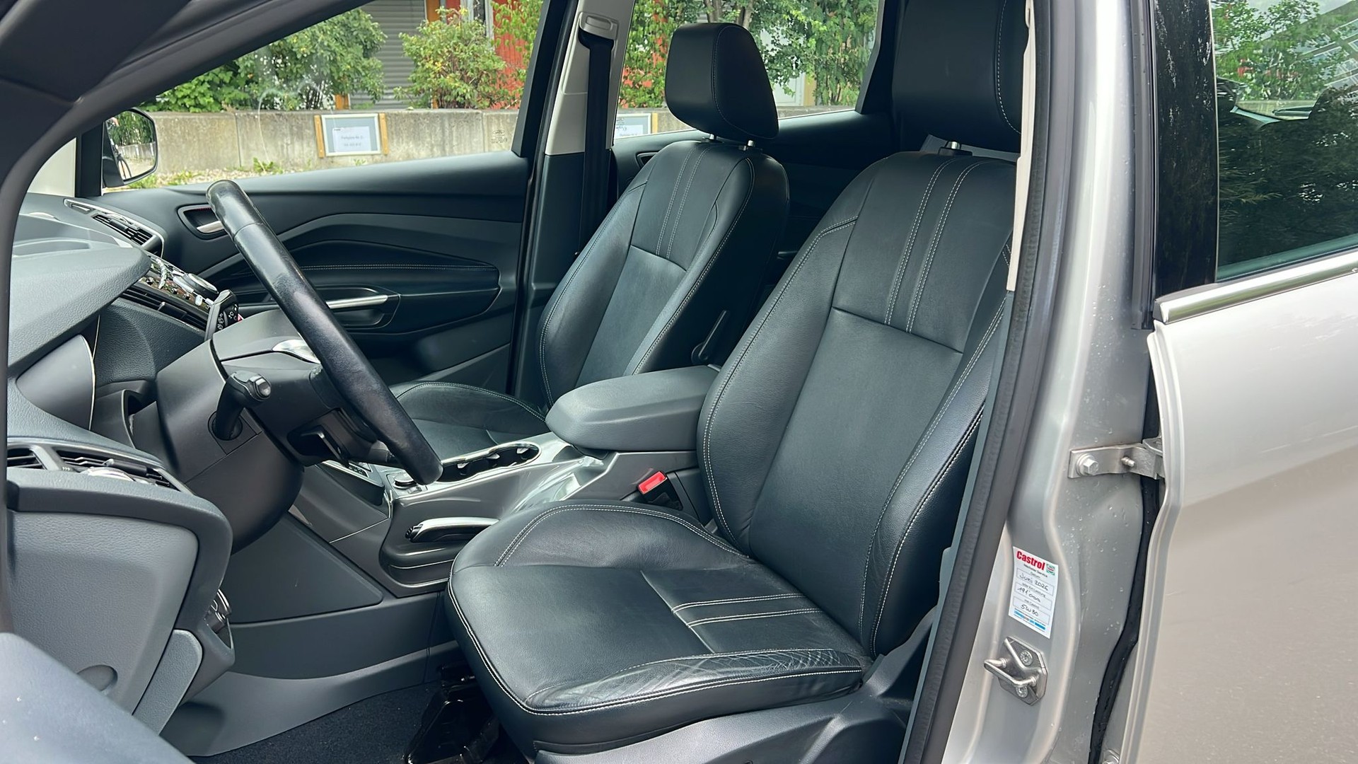 FORD C-Max 2.0 TDCi Titanium PowerShift-image-13