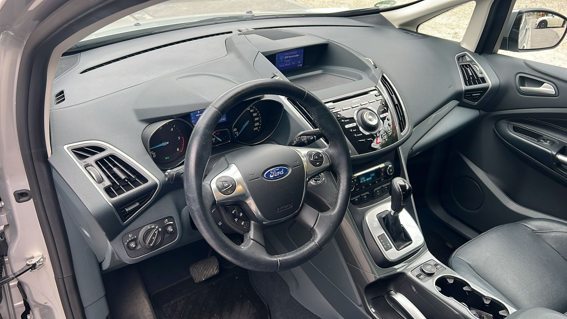FORD C-Max 2.0 TDCi Titanium PowerShift-image-9