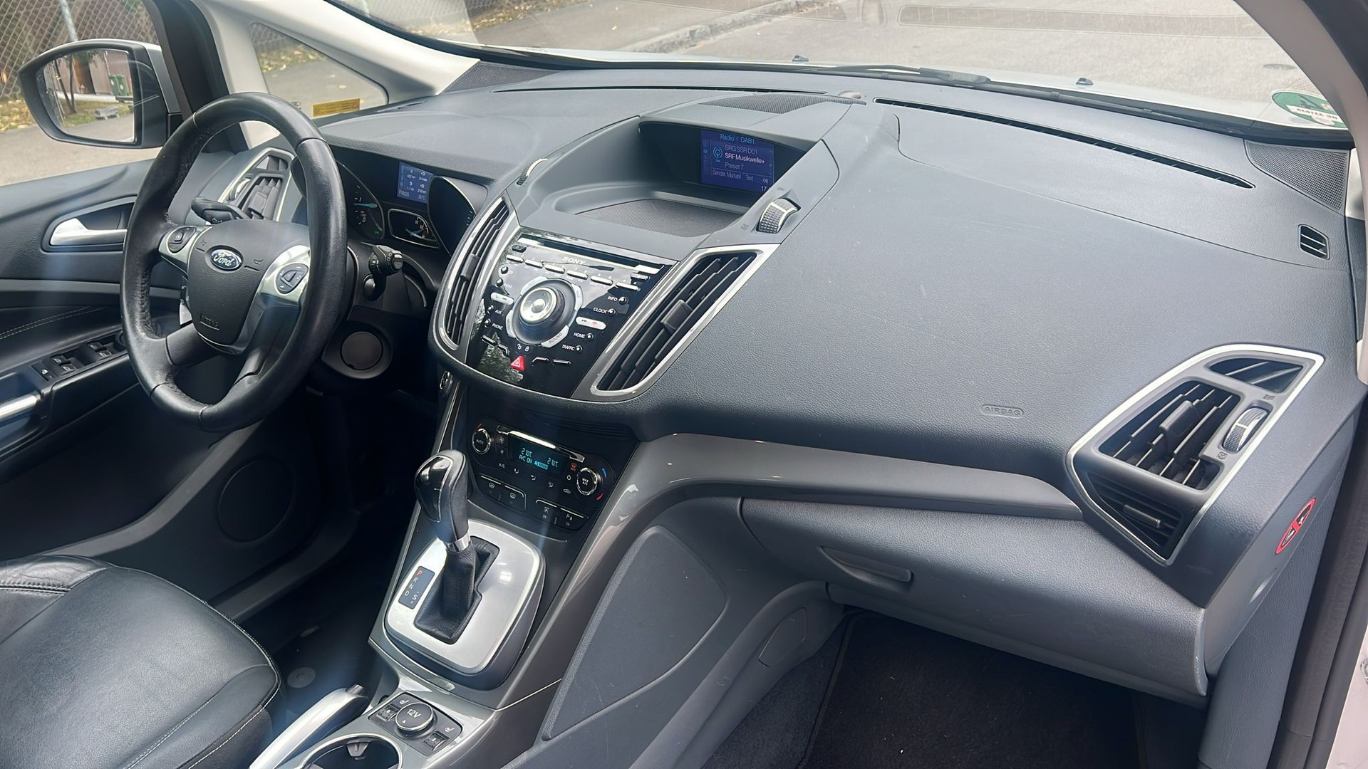 FORD C-Max 2.0 TDCi Titanium PowerShift-image-10