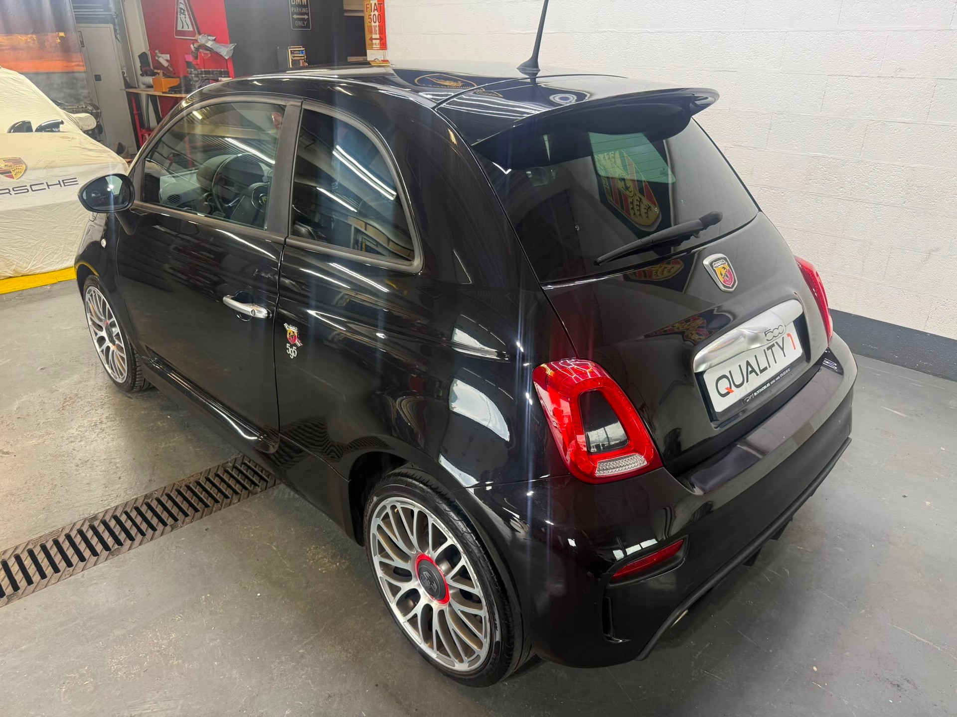 FIAT 500 1.4 16V Turbo Abarth-image-2