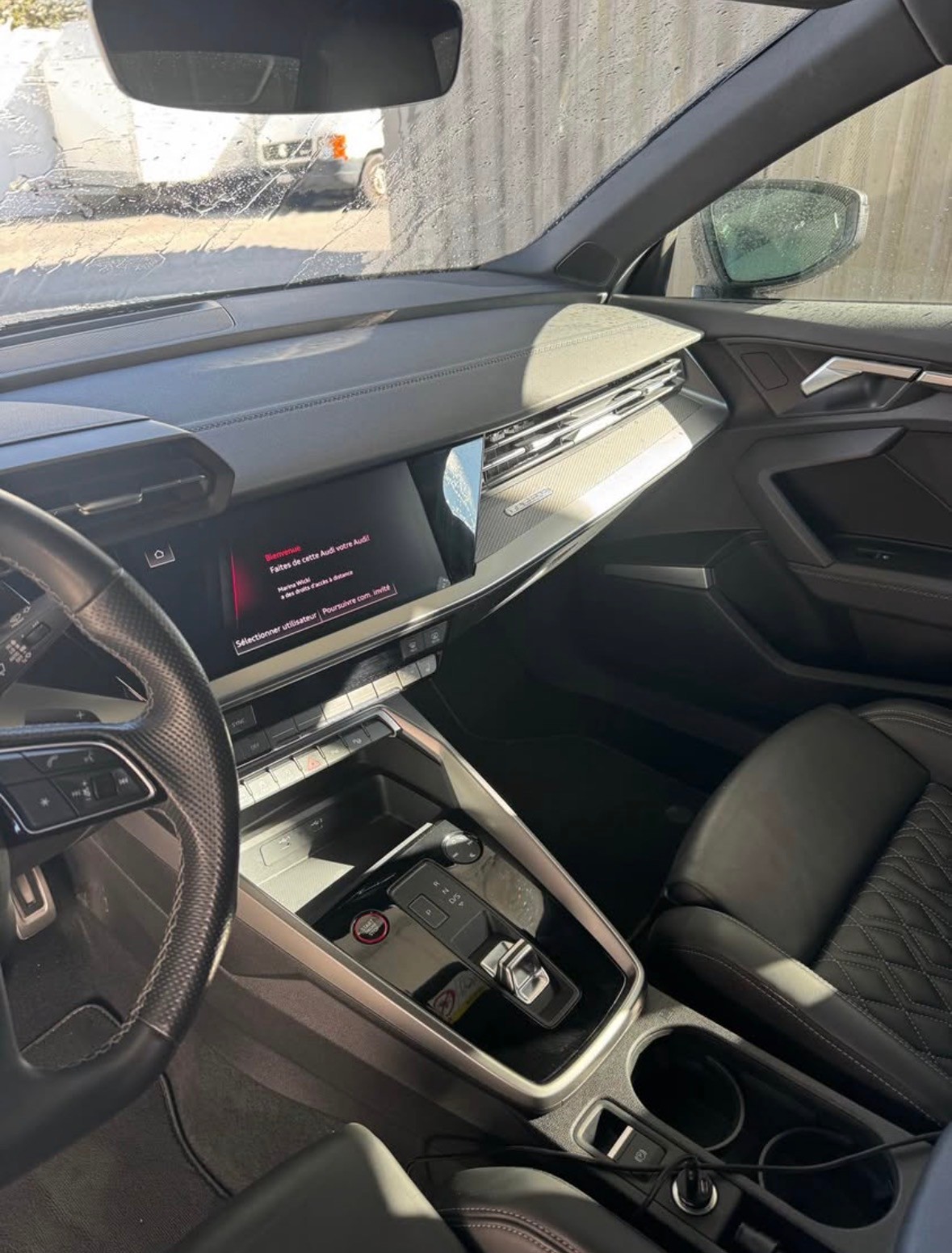 AUDI S3 Limousine 2.0 TFSI quattro S-tronic-image-2