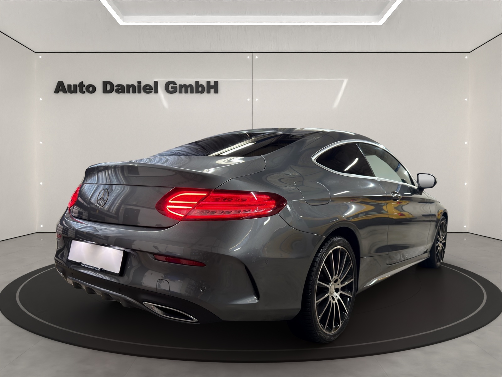 MERCEDES-BENZ C 250 d AMG Line Coupé 4Matic 9G-Tronic-image-5