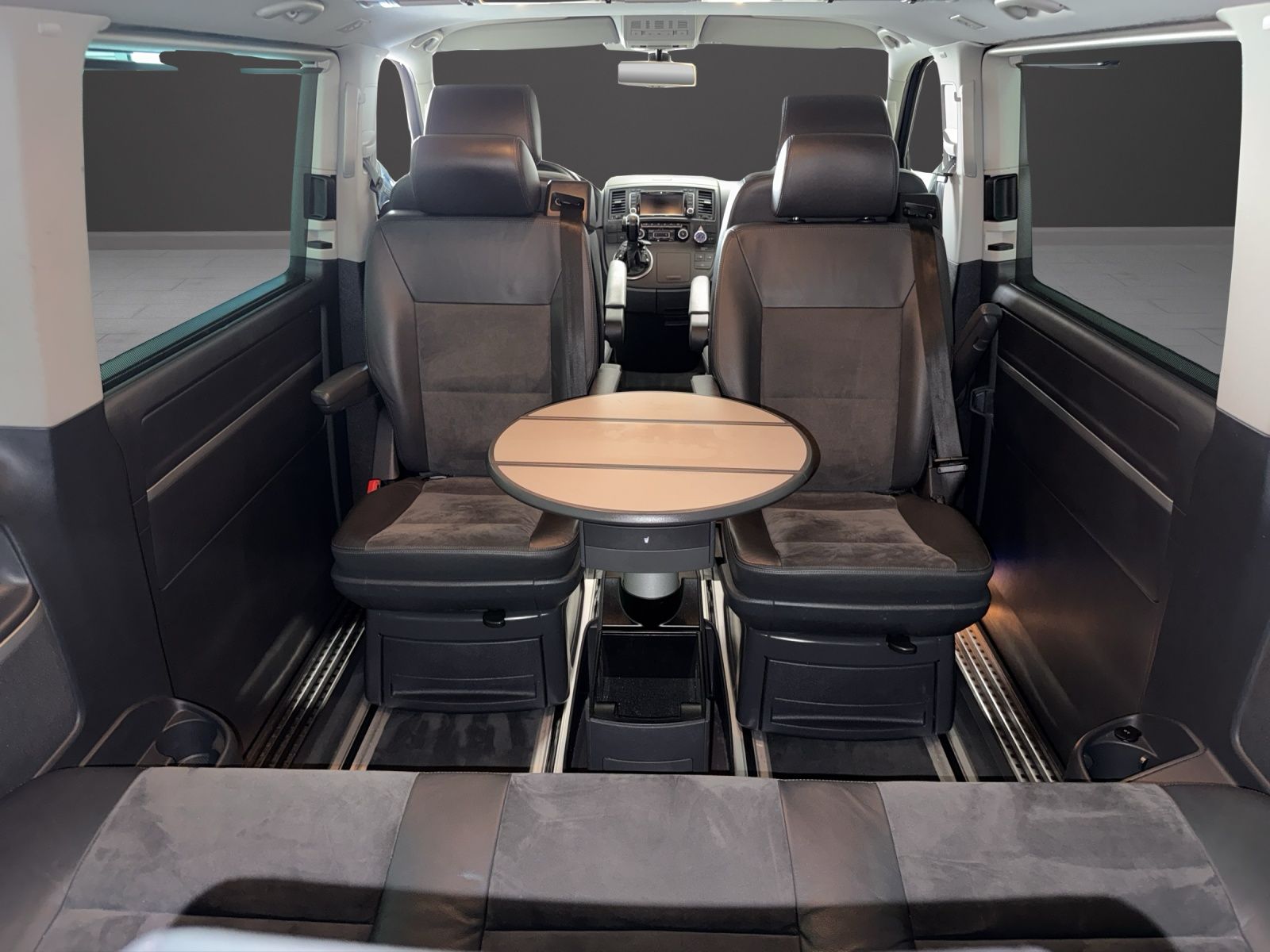 VW T5 Multivan 2.0 Bi-TDI CR Highline 4Motion DSG-image-14