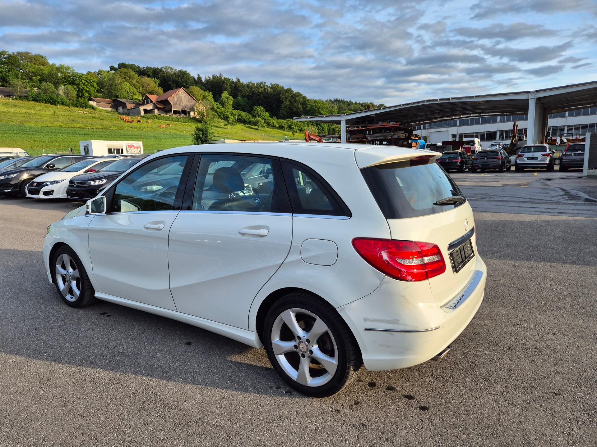 MERCEDES-BENZ B 180 CDI-image-9
