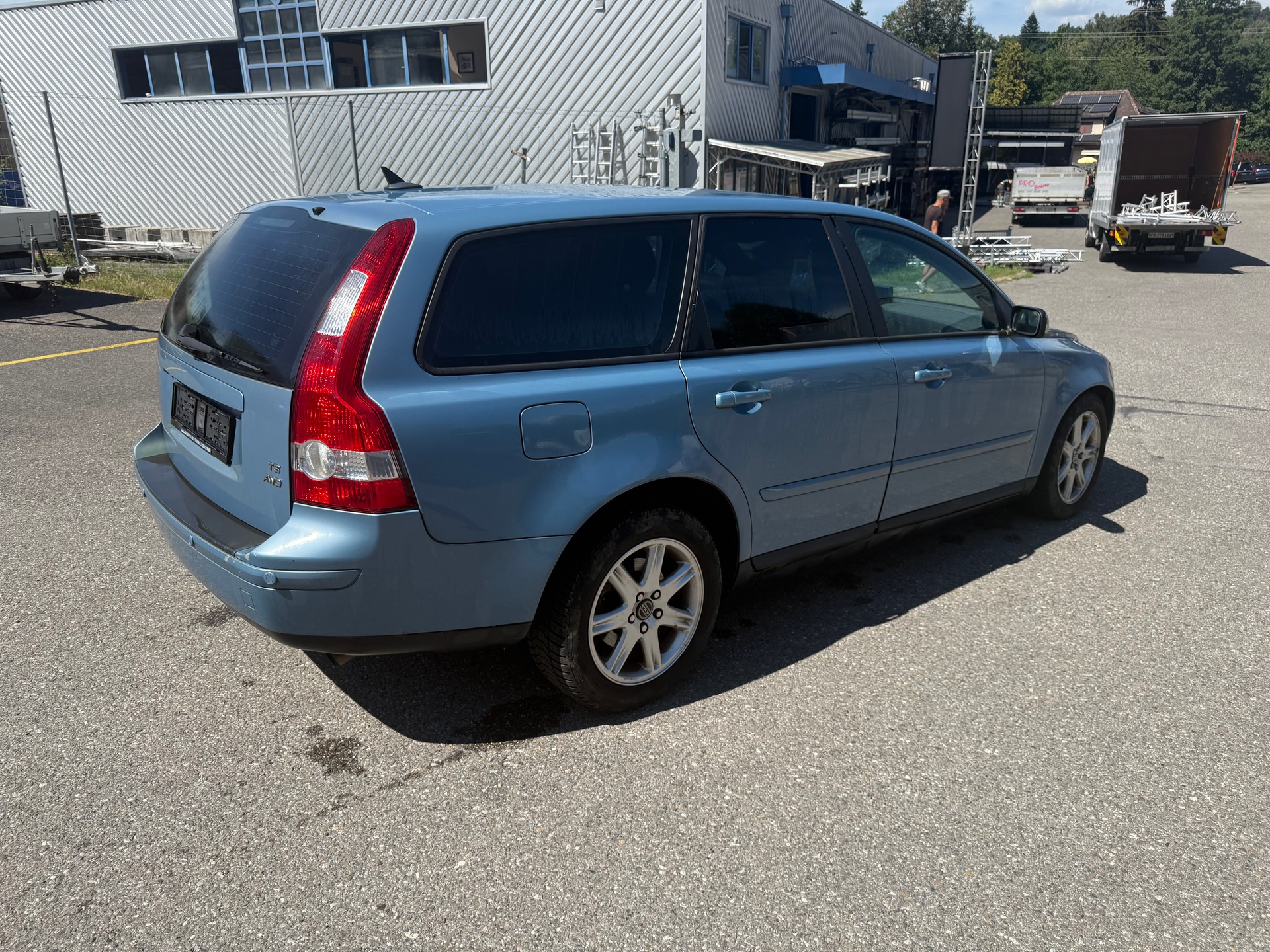 VOLVO V50 T5 Kinetic-image-3