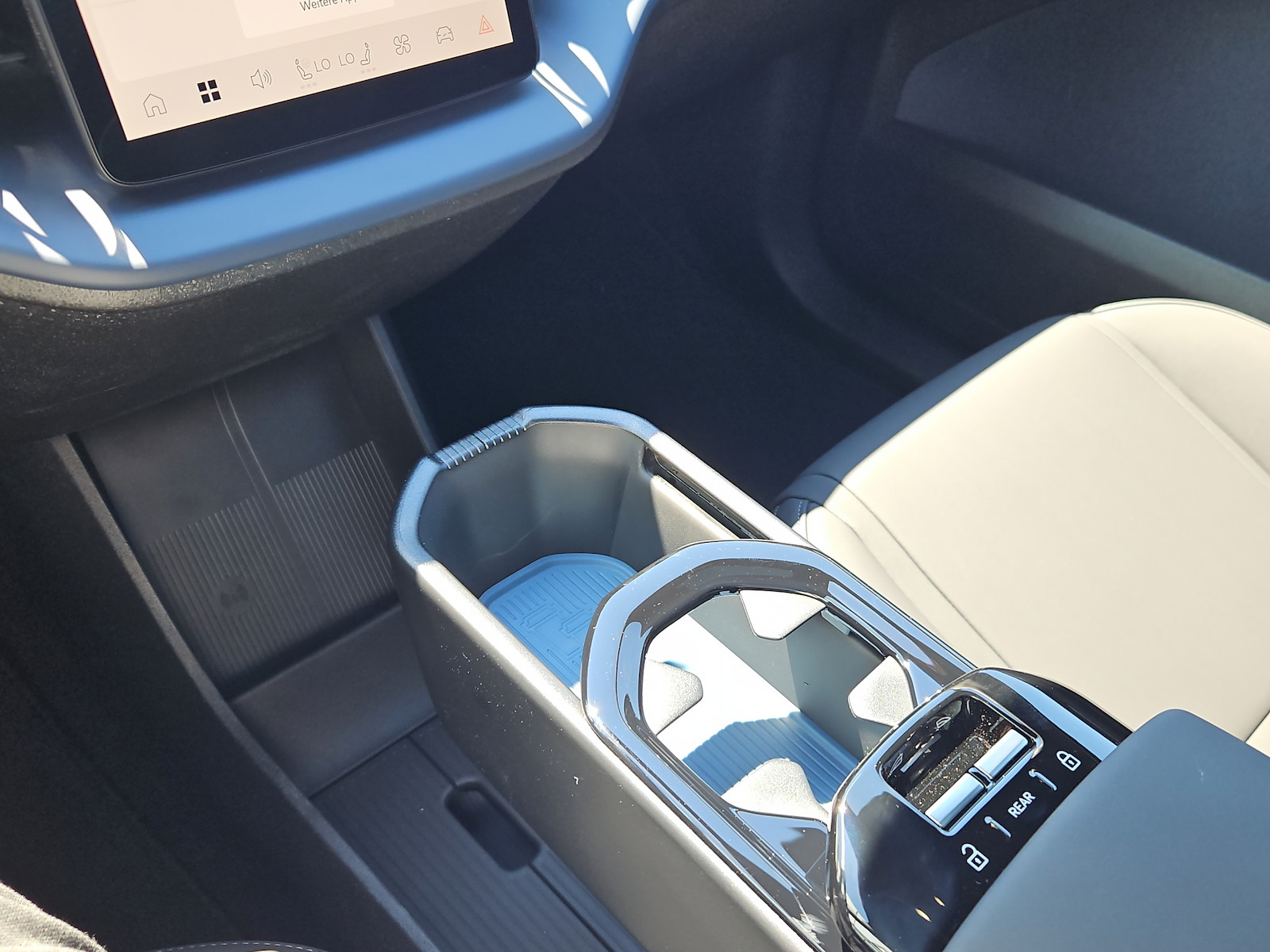 VOLVO EX 30 CC E60 Twin Performance AWD-image-14