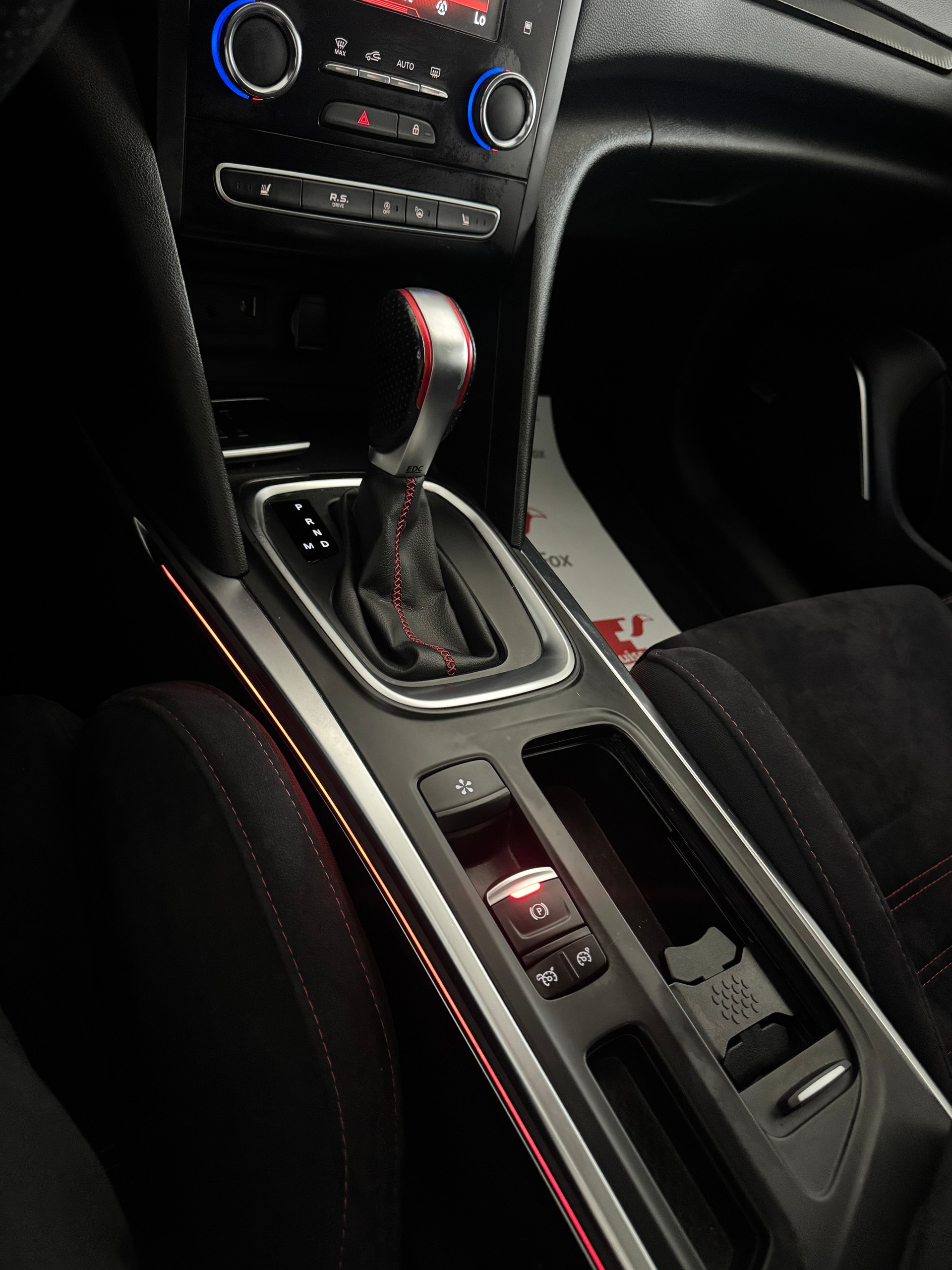 RENAULT Mégane Trophy 300 EDC*CH-Fahrzeug*Panoramadach*Frisch MFK*-image-15