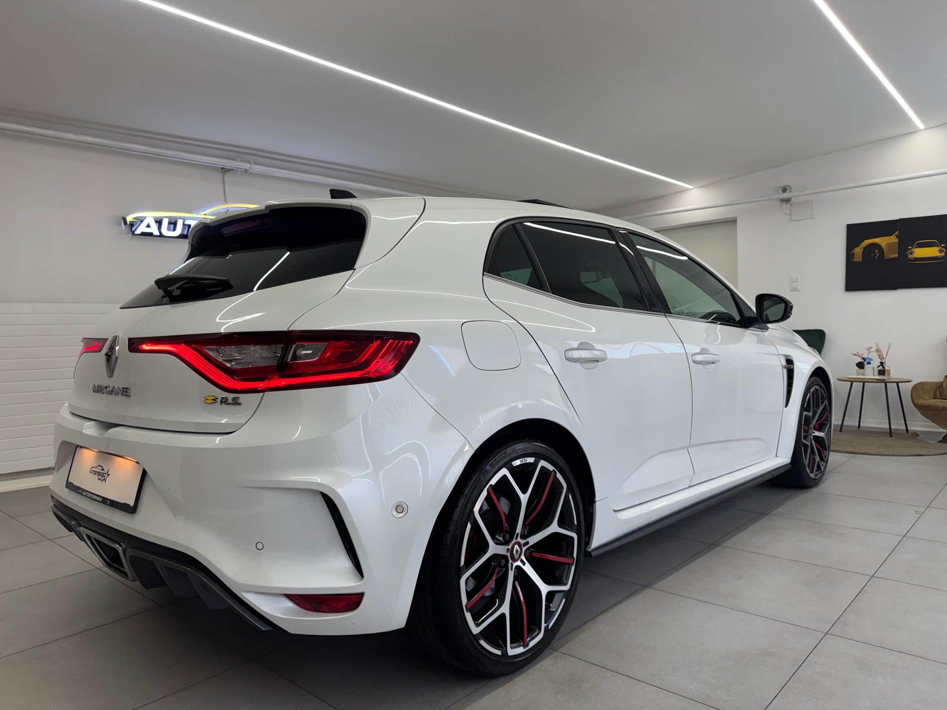 RENAULT Mégane Trophy 300 EDC*CH-Fahrzeug*Panoramadach*Frisch MFK*-image-4