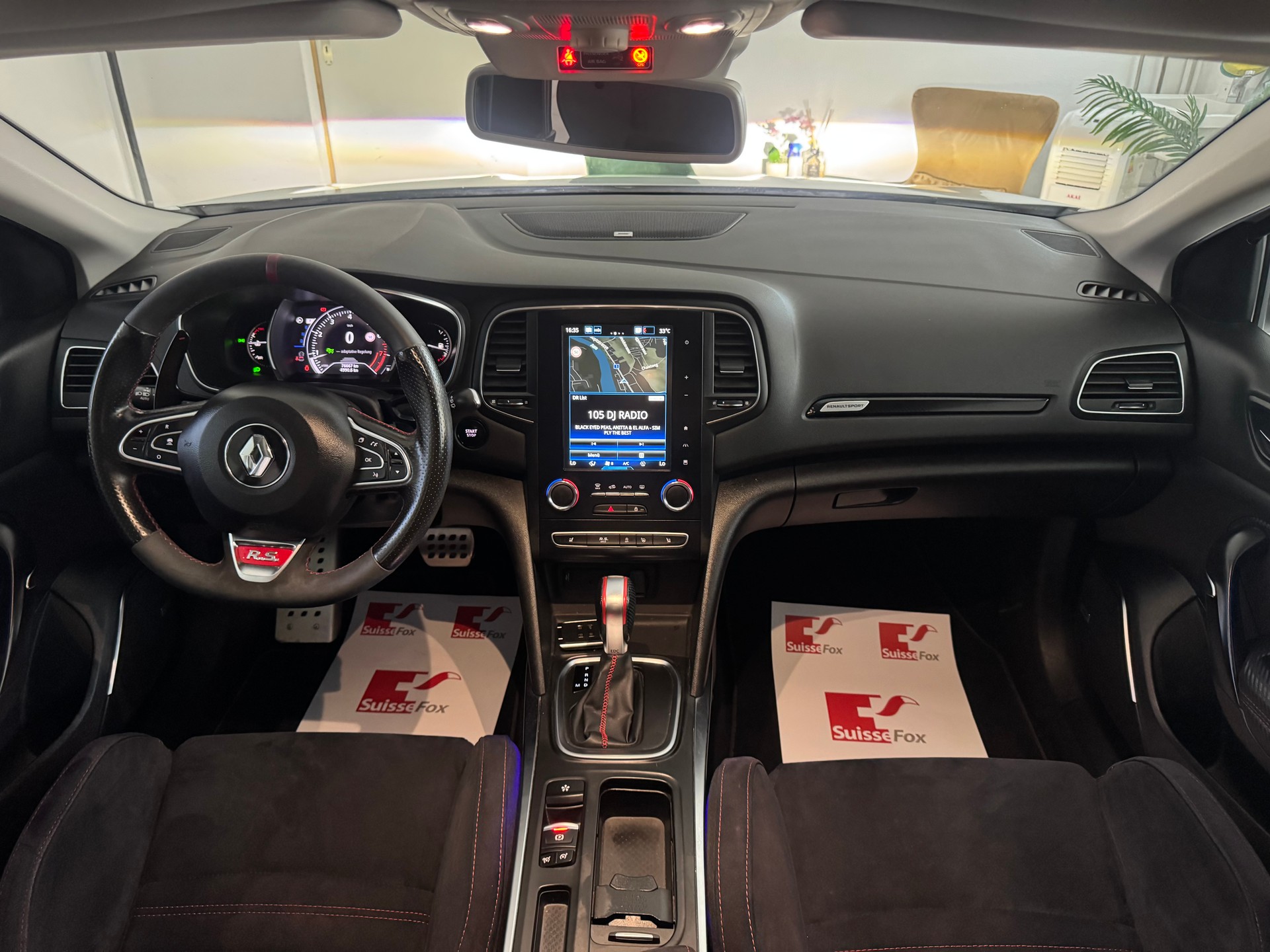 RENAULT Mégane Trophy 300 EDC*CH-Fahrzeug*Panoramadach*Frisch MFK*-image-8