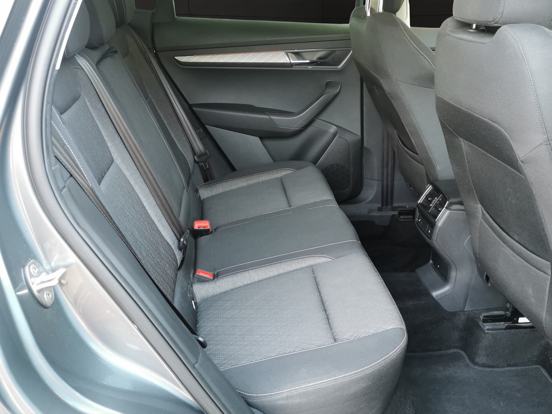 SKODA Karoq 2.0 TDI CR Style 4x4 DSG-image-15