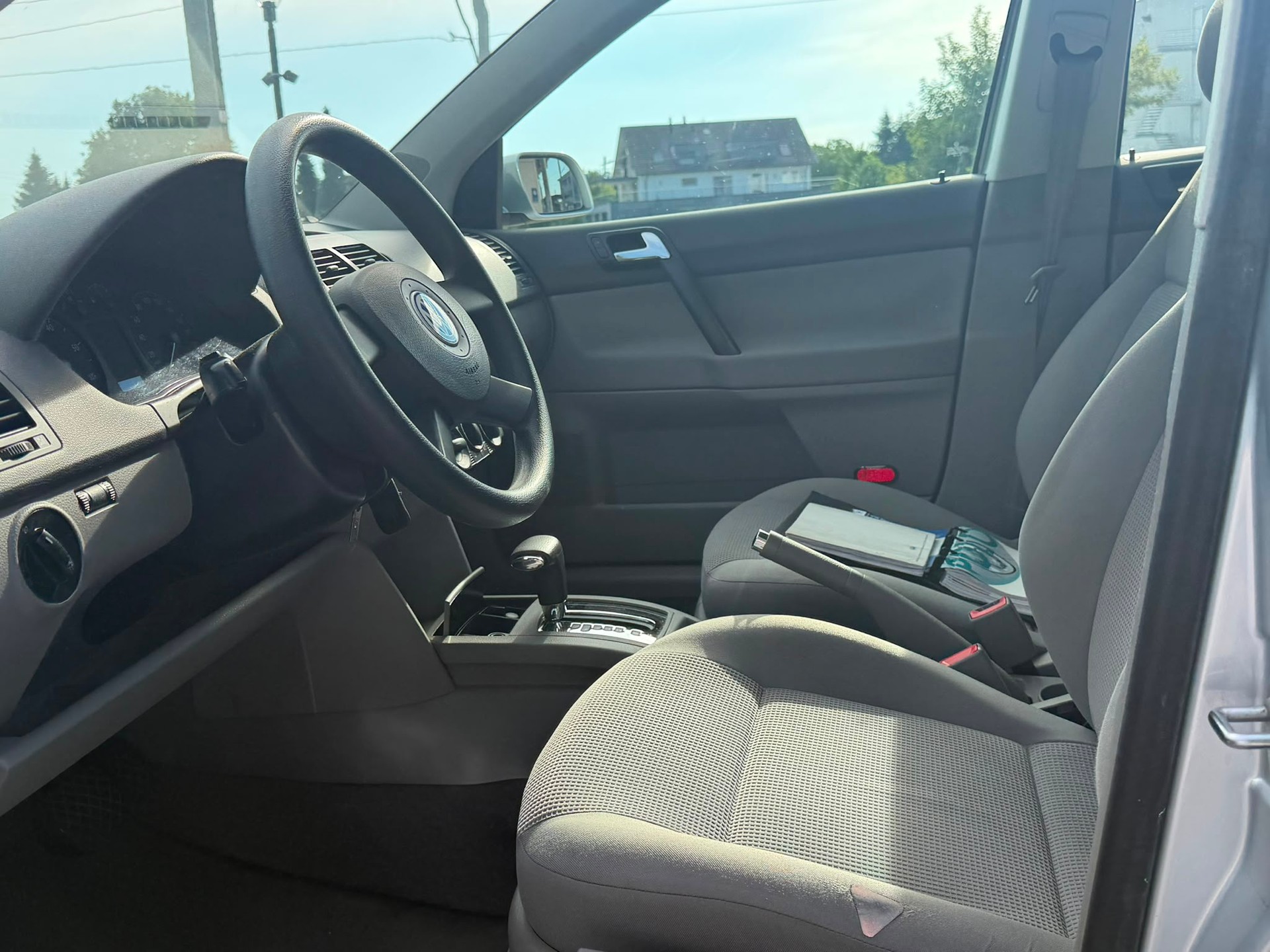 VW Polo 1.4 16V Highline-image-3