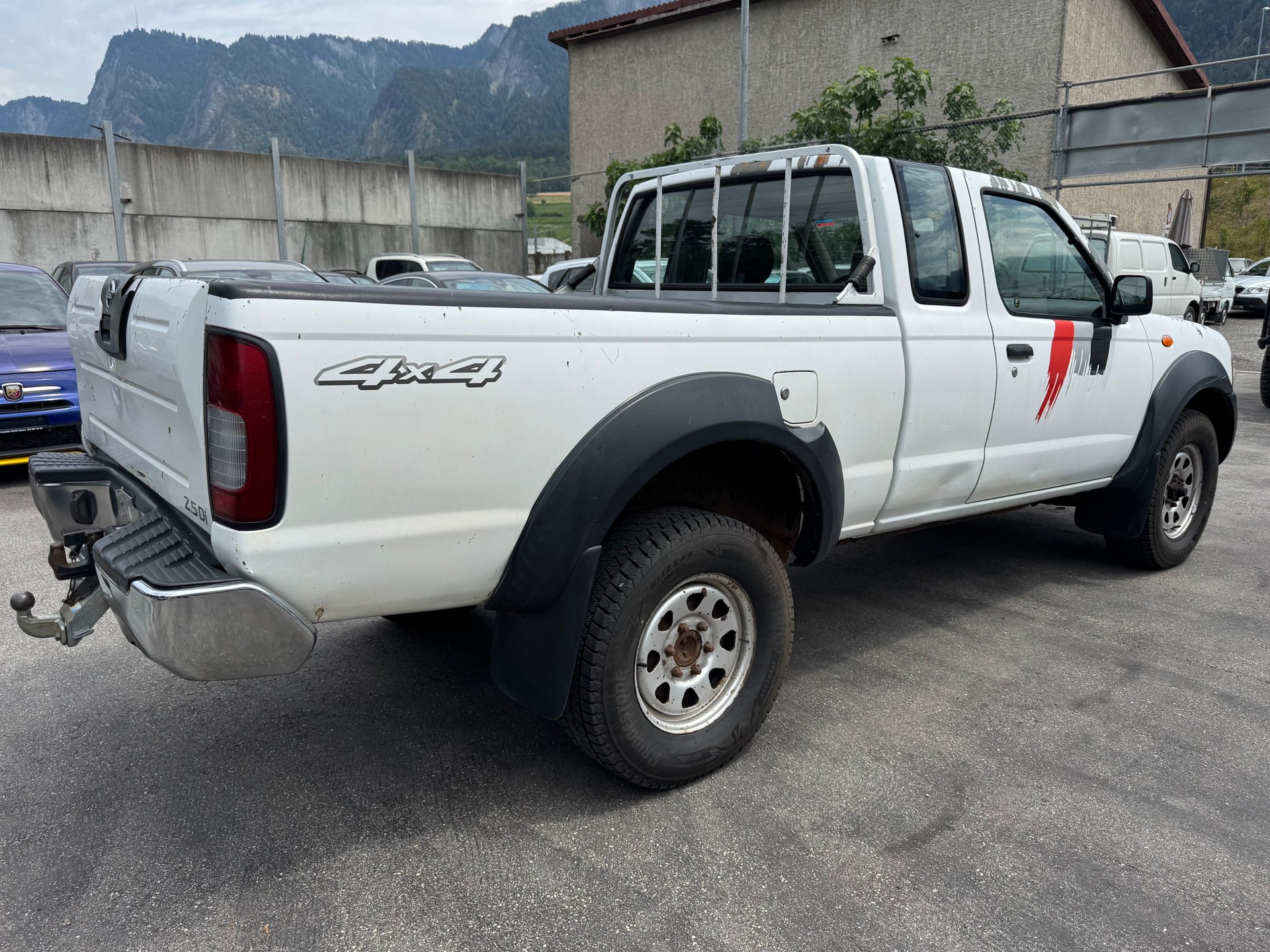 NISSAN King Cab 2.5 Di 4x4-image-3