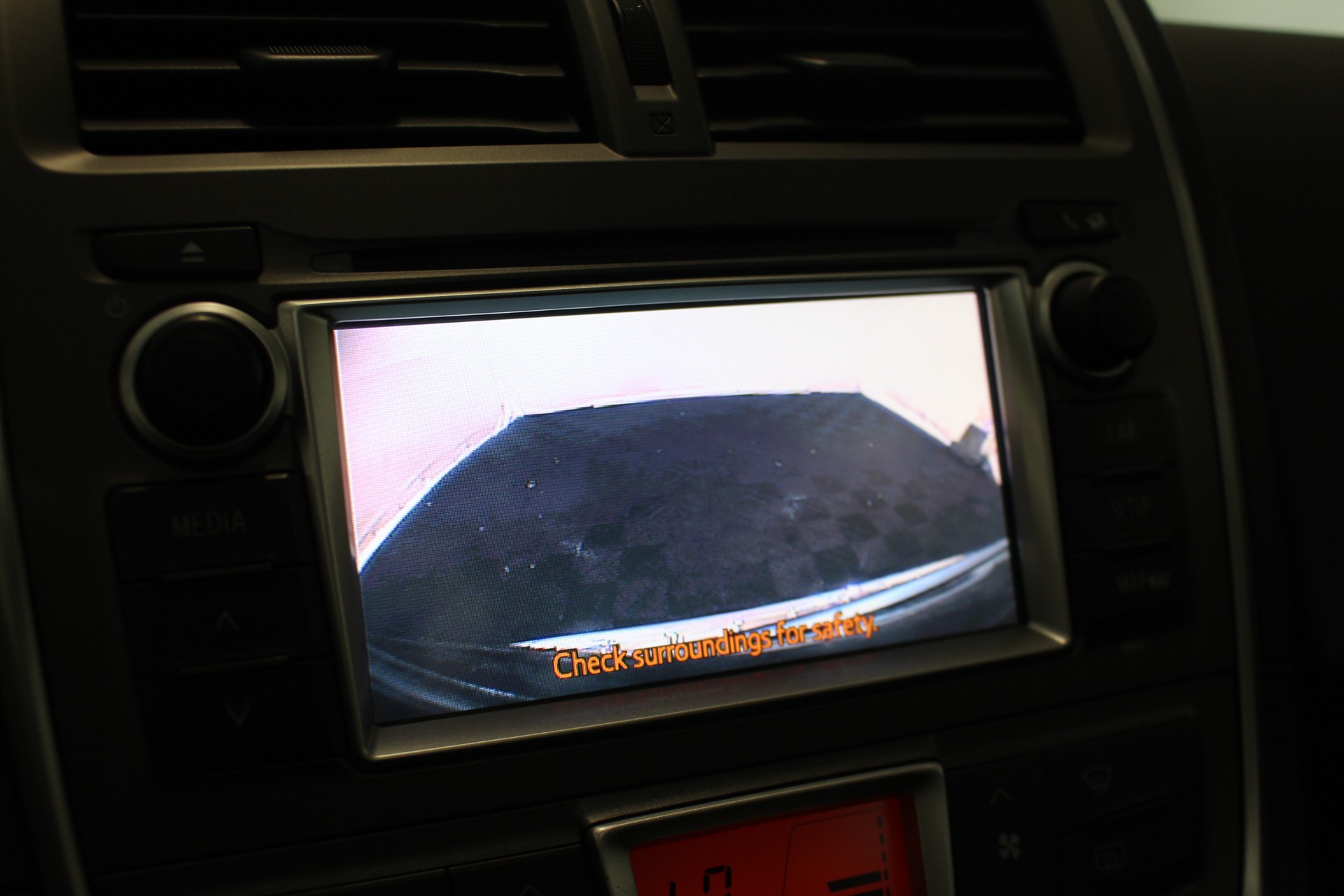 TOYOTA Verso-S 1.4 D-4D Linea Sol-image-16