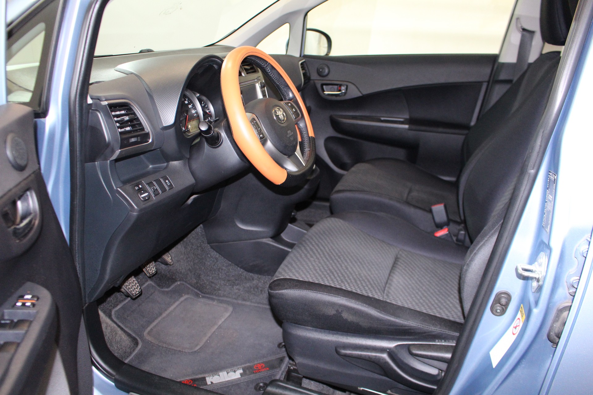 TOYOTA Verso-S 1.4 D-4D Linea Sol-image-6