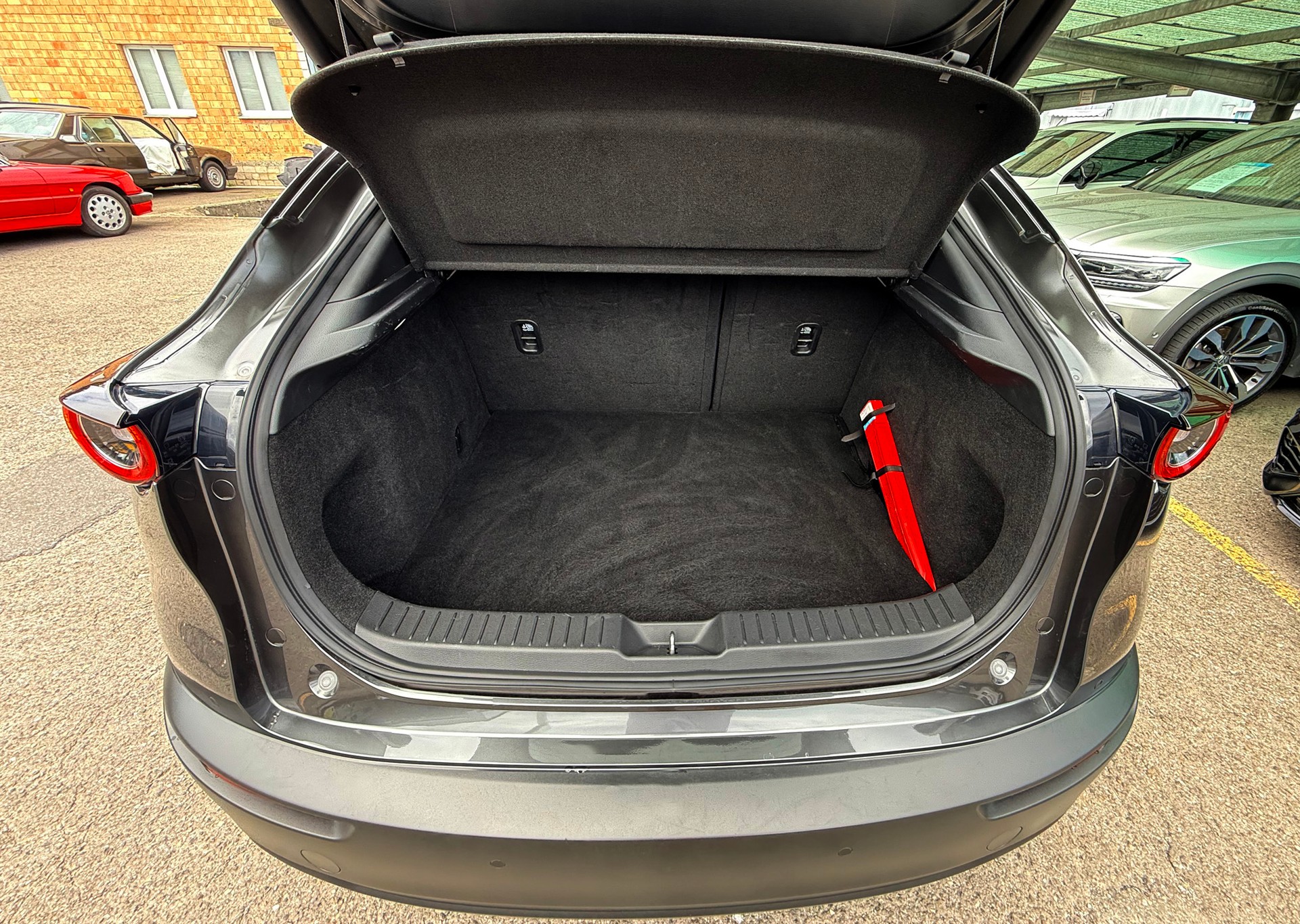 MAZDA CX-30 SKYACTIV-X M Hybrid 180 Revolution AWD Automat-image-10