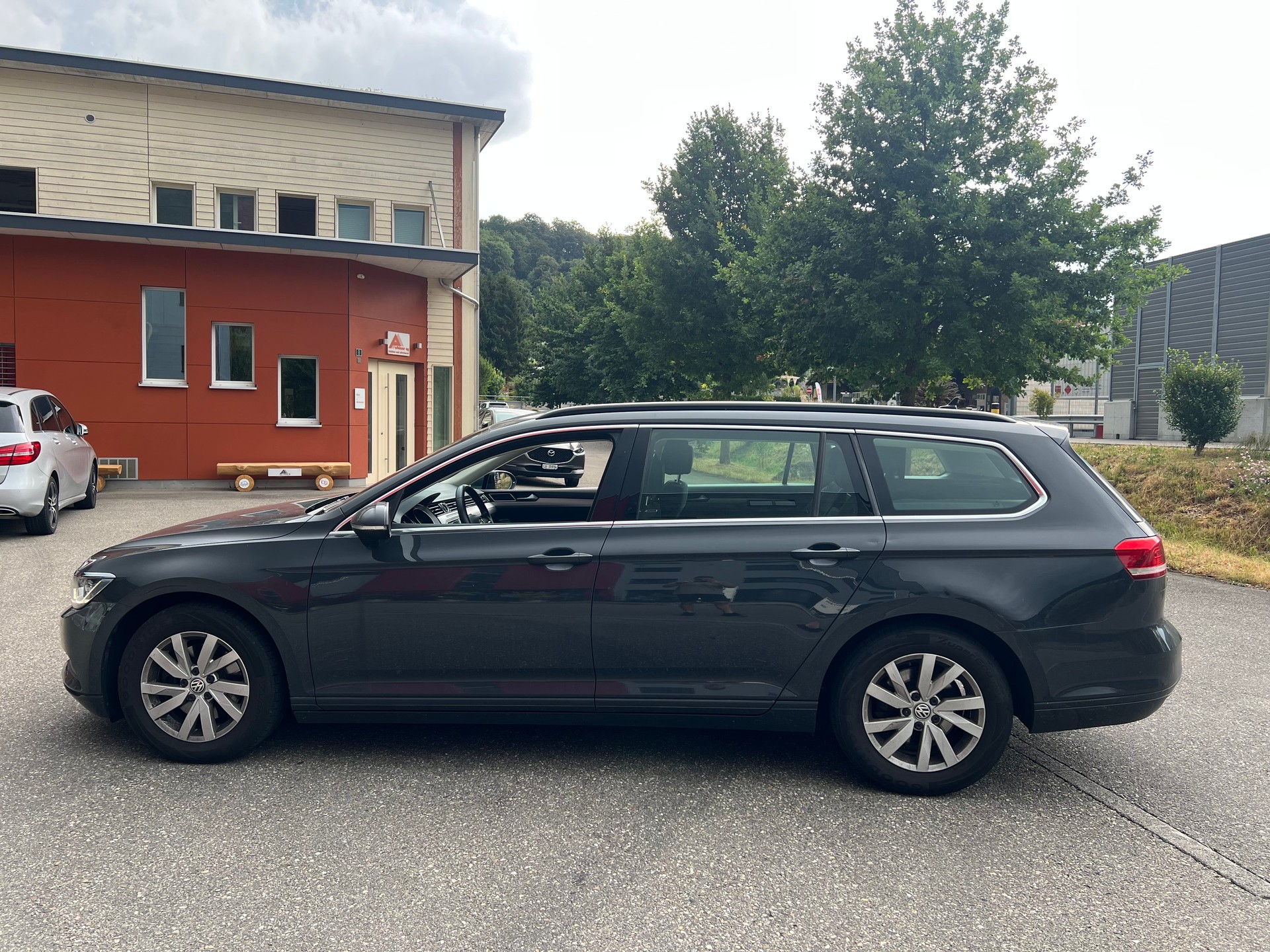 VW Passat Variant 2.0 TDI BMT Highline*Apple Carplay*-image-7