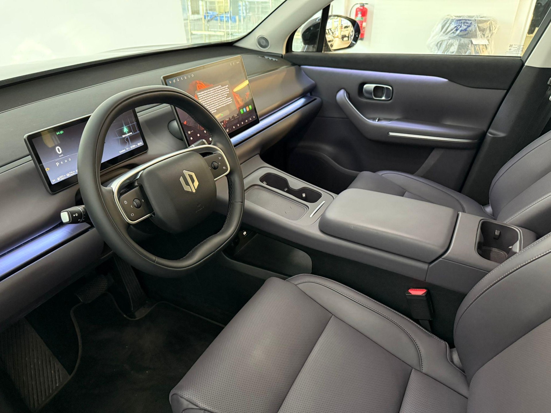LEAPMOTOR C10 1.5 Hybrid EV-image-5