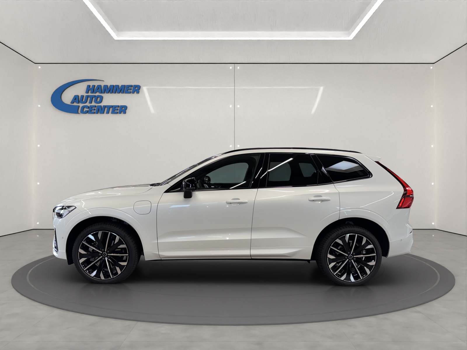VOLVO XC60 2.0 T8 TE Ultra Dark eAWD-image-1