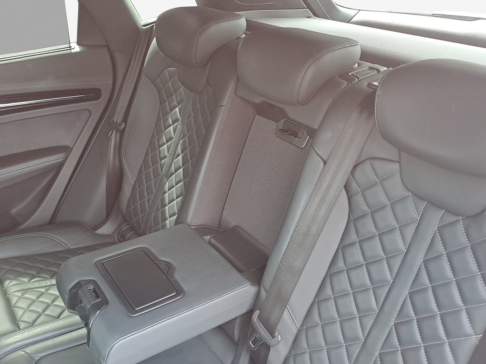 AUDI Q5 50 TDI Black Edition quattro tiptronic-image-11