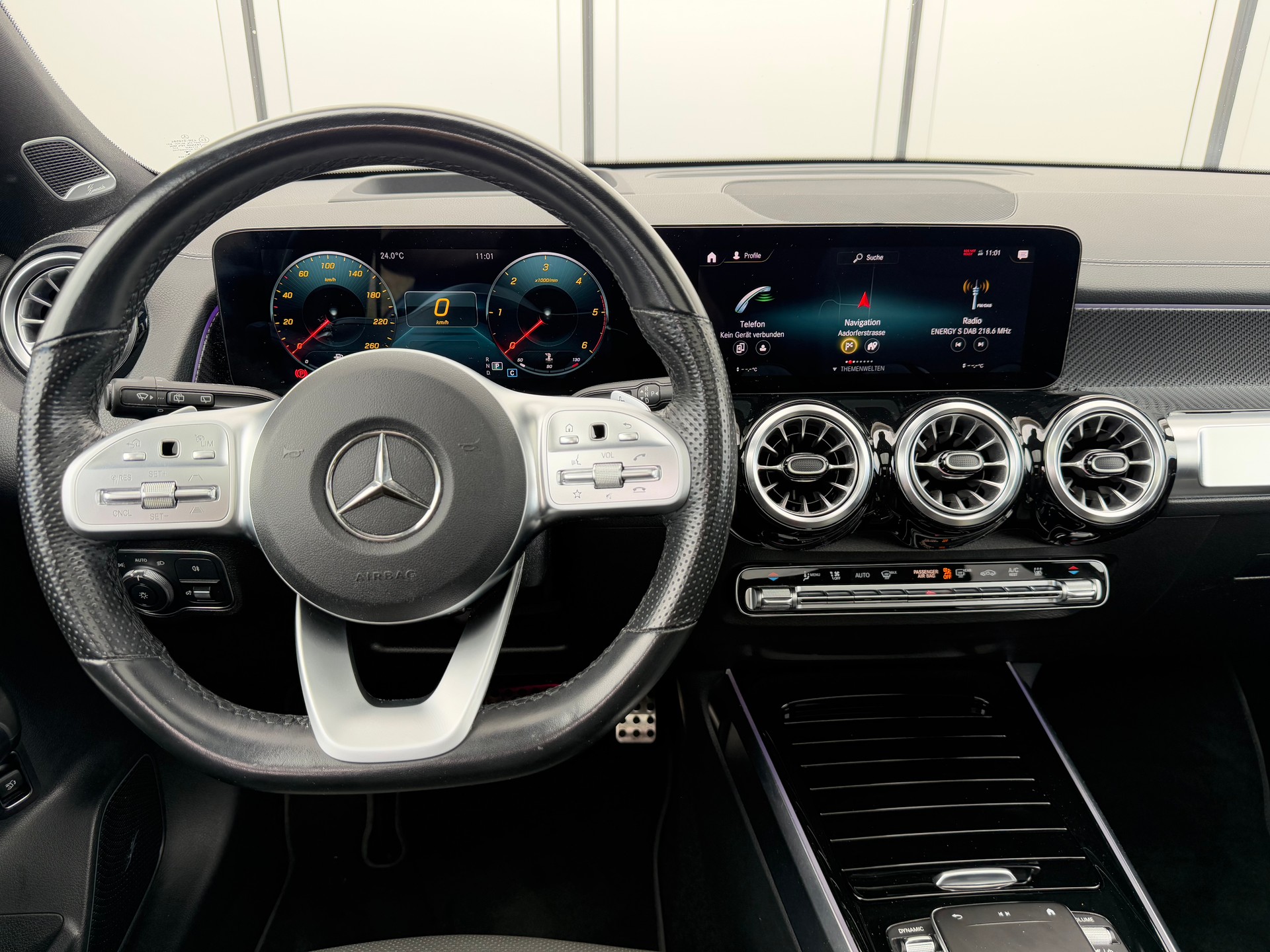 MERCEDES-BENZ GLB 220 d 4Matic AMG Line 8G-Tronic-image-6
