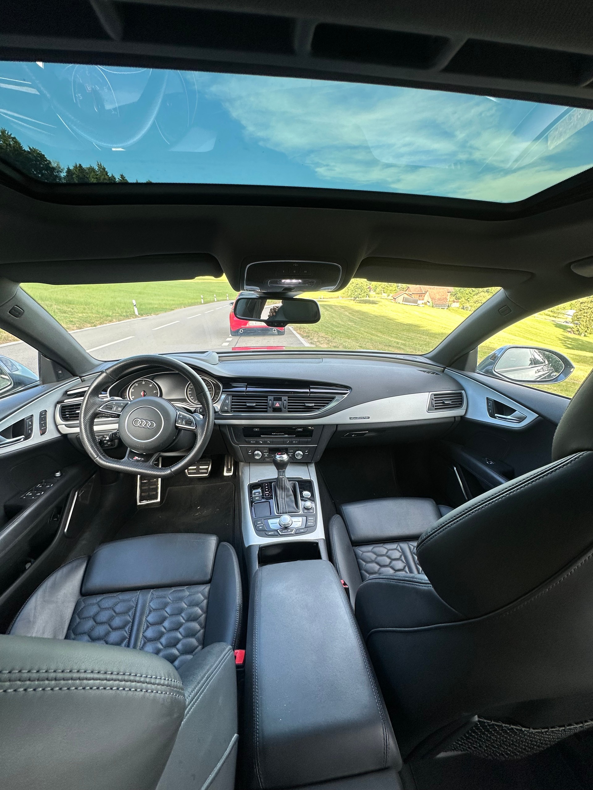 AUDI RS7 Sportback 4.0 TFSI V8 quattro S-tronic-image-8