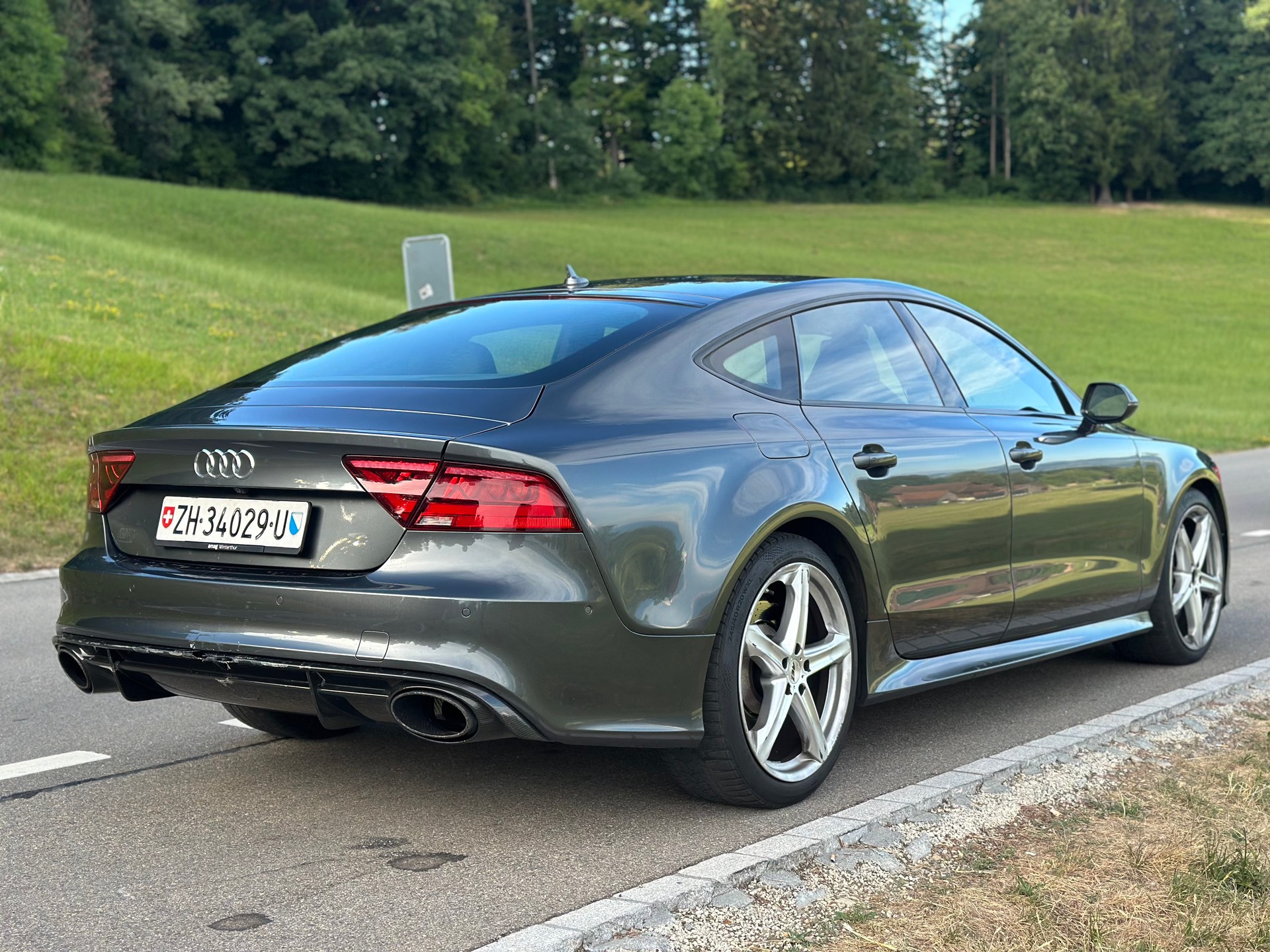 AUDI RS7 Sportback 4.0 TFSI V8 quattro S-tronic-image-3