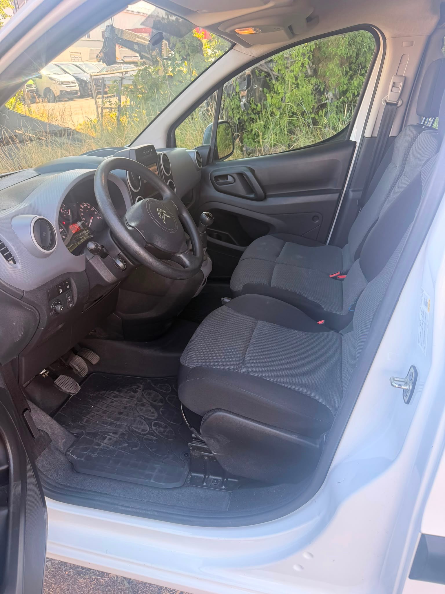 CITROEN Berlingo 1.6 BlueHDi-image-10