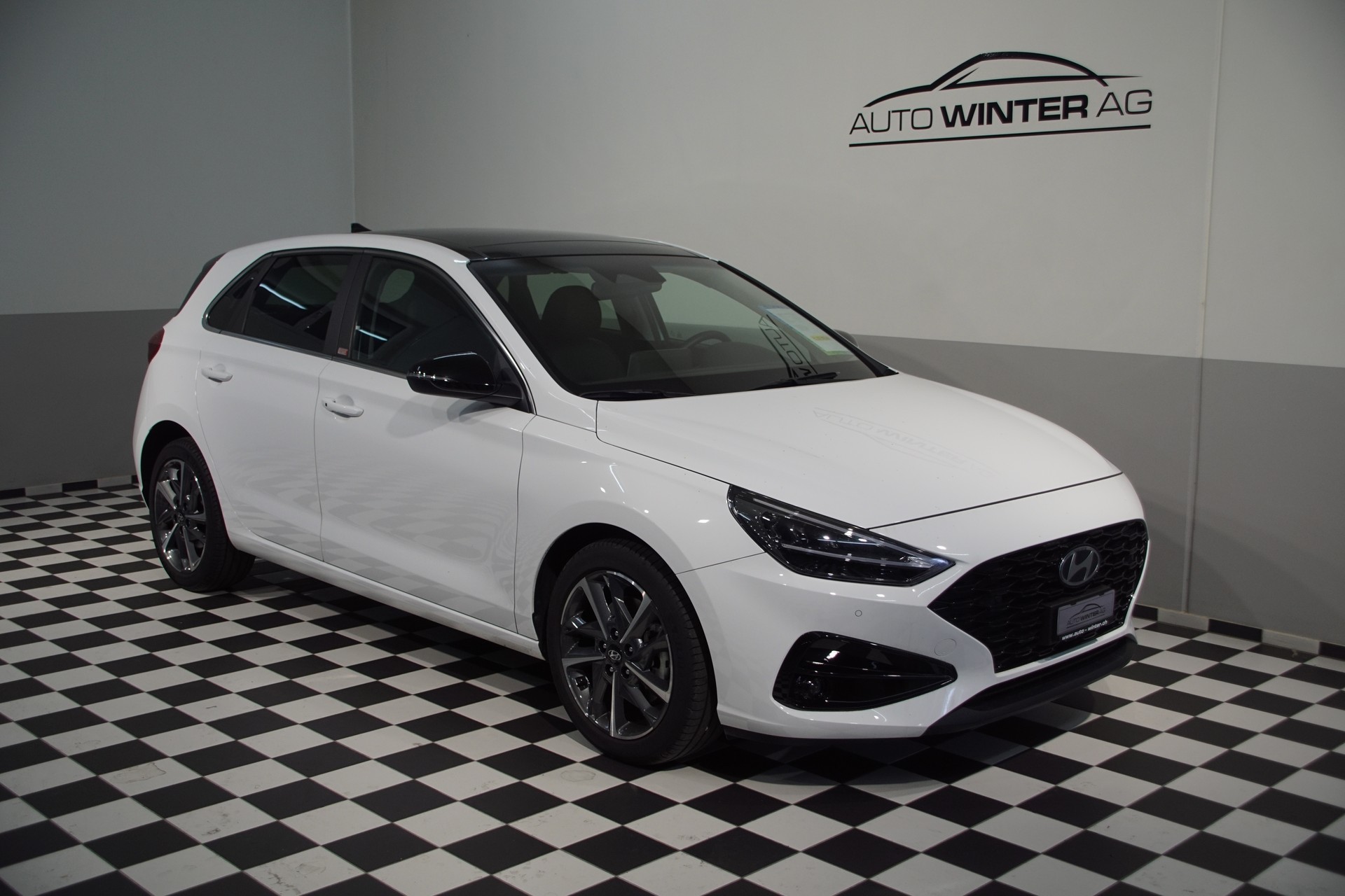HYUNDAI i30 1.5 T-GDi Vertex 48V MH DCT *swiss*-image-1