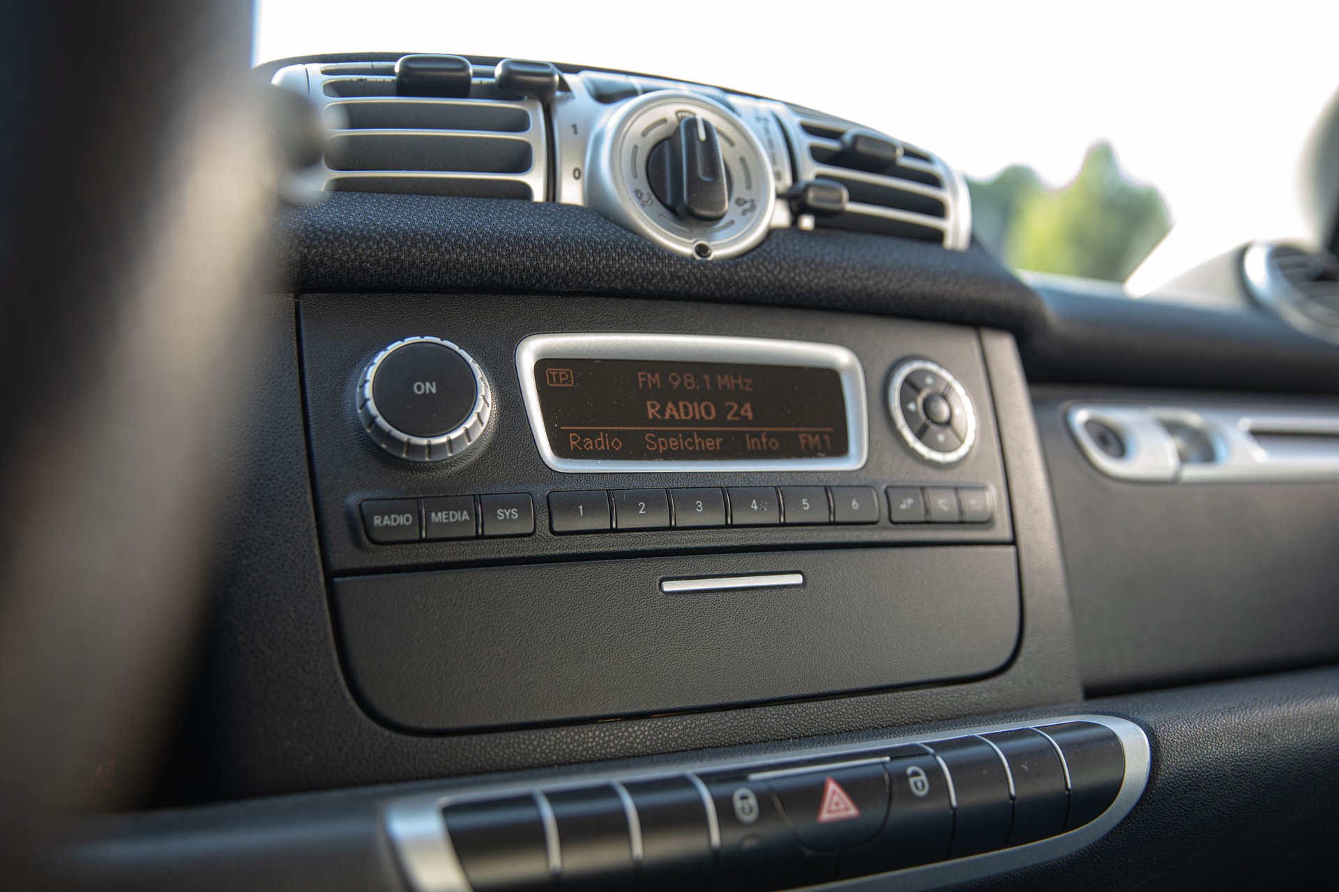 SMART fortwo coupé mhd-image-11
