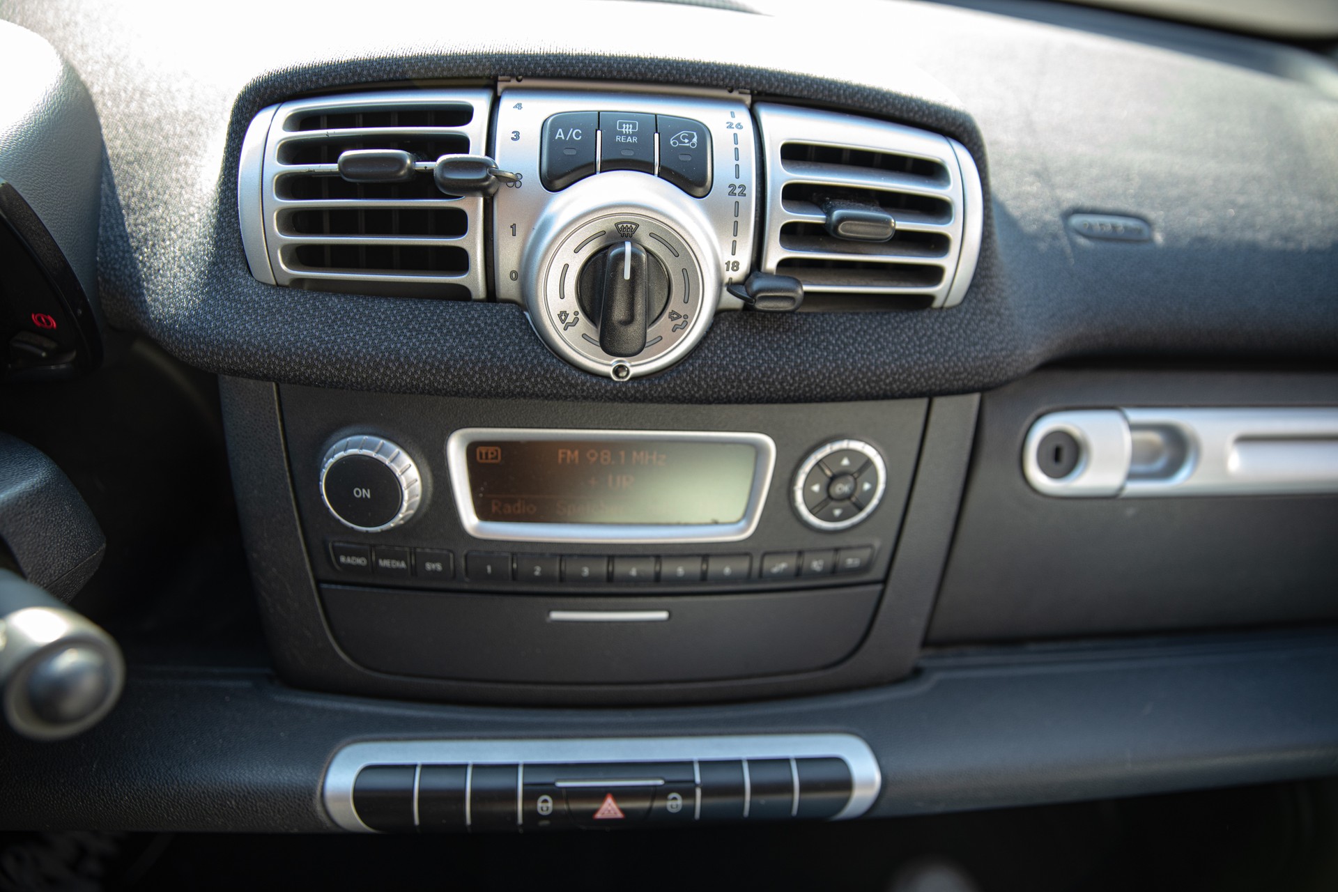 SMART fortwo coupé mhd-image-13