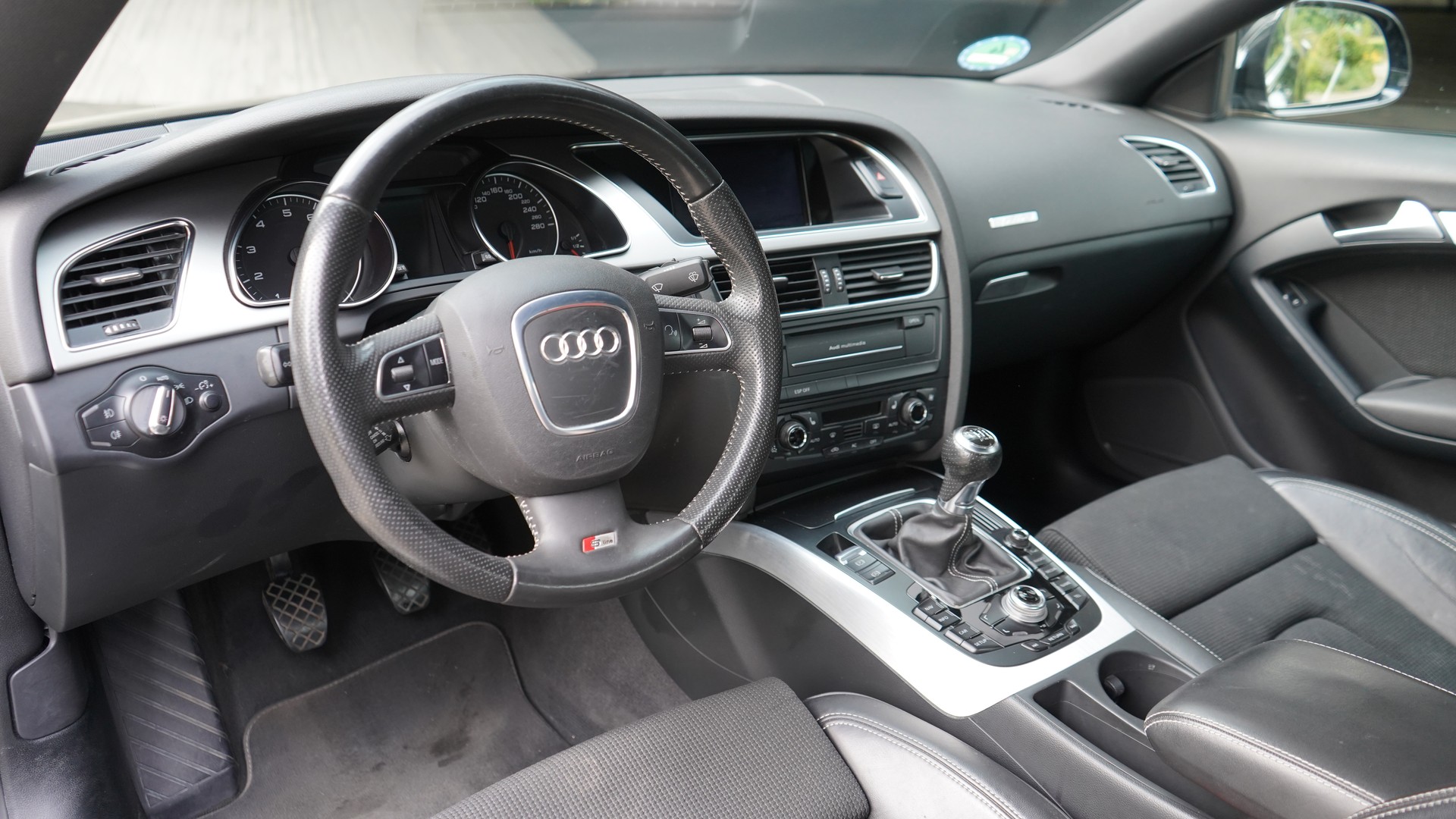 AUDI A5 Coupé 2.0 TFSI quattro S-tronic-image-7