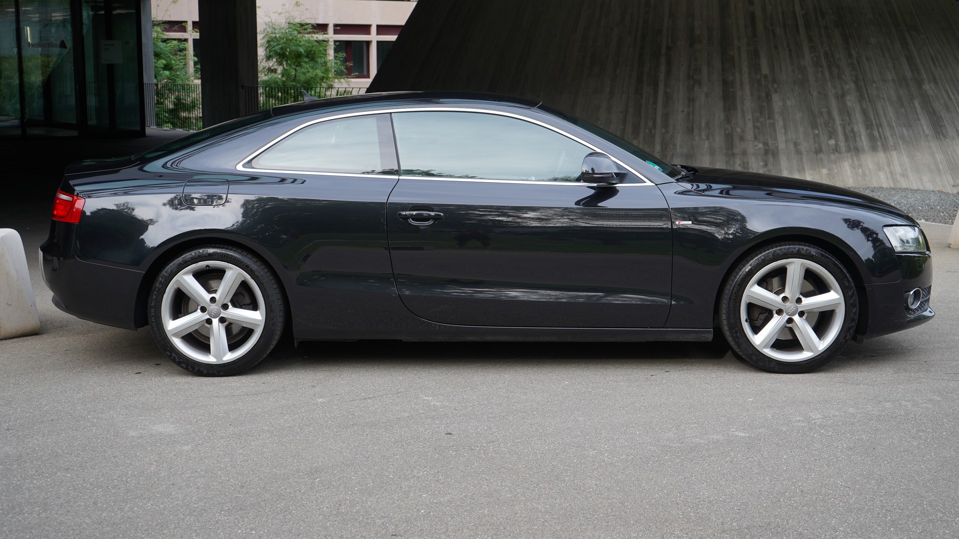 AUDI A5 Coupé 2.0 TFSI quattro S-tronic-image-4