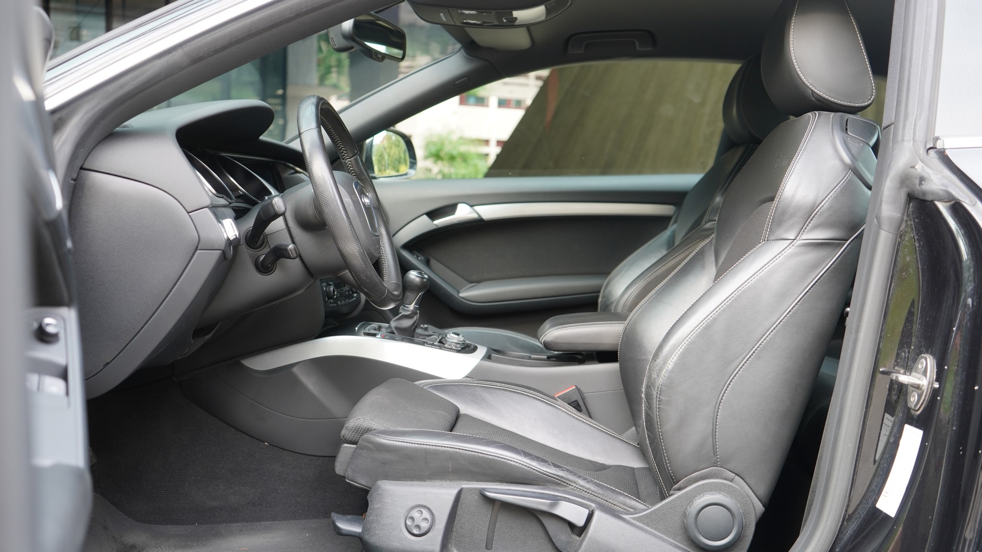 AUDI A5 Coupé 2.0 TFSI quattro S-tronic-image-6