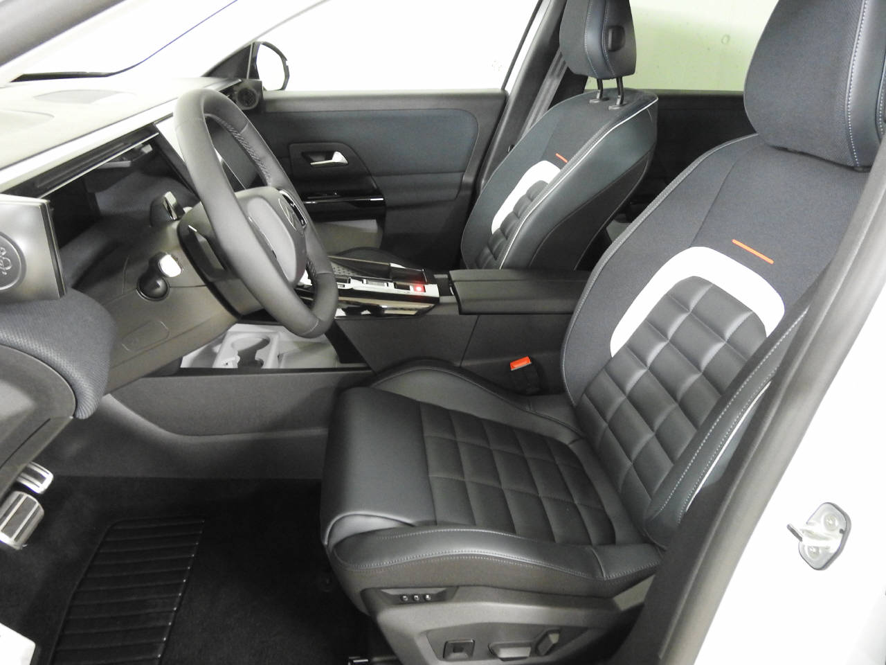 CITROEN C5 Aircross 1.2 Hybrid Max-image-14