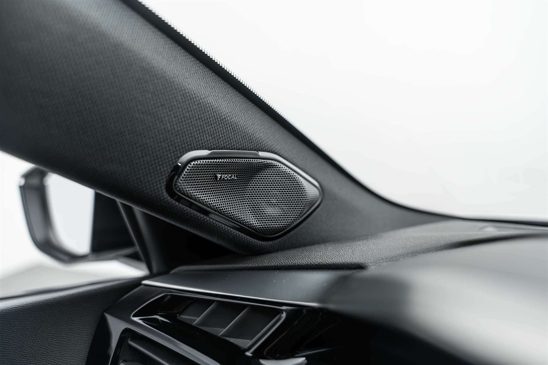 PEUGEOT 308 SW 1.6 PHEV 225 GT Pack-image-13