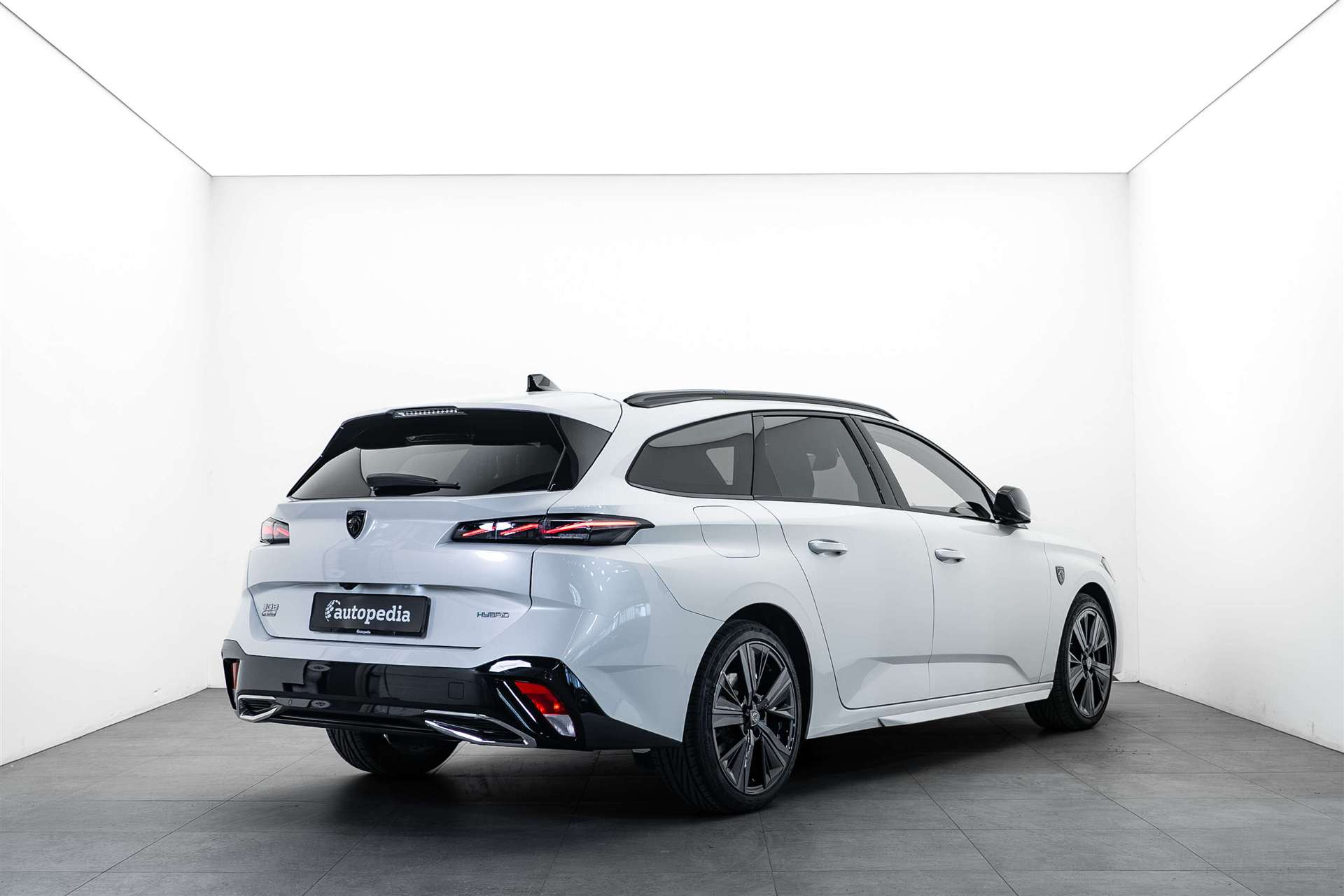 PEUGEOT 308 SW 1.6 PHEV 225 GT Pack-showroom-element-2