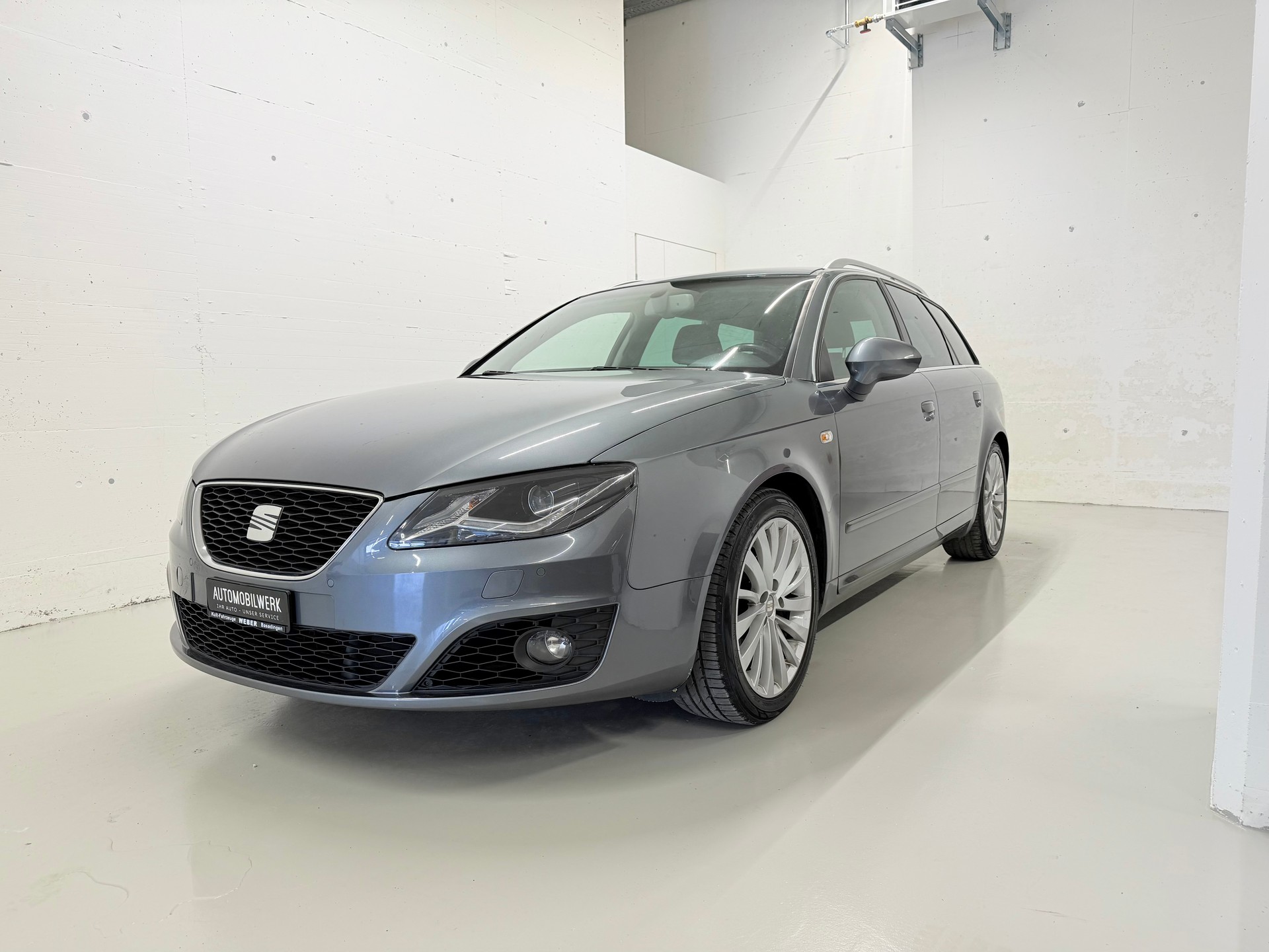 SEAT Exeo ST 2.0 TSI Advantage multitronic-image-1