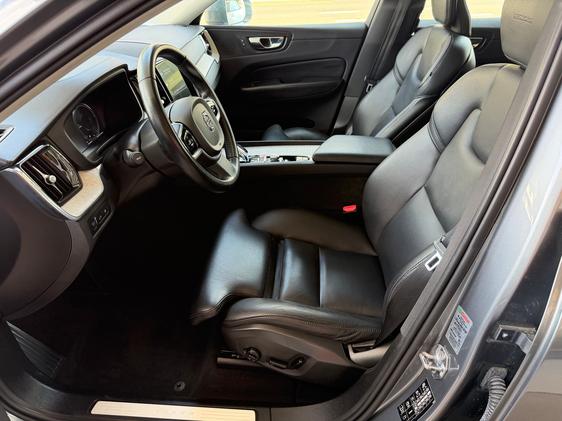 VOLVO XC60 T8 eAWD Inscription Geartronic-image-7