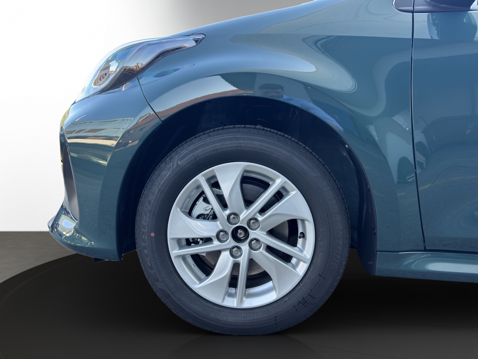 MAZDA 2 Hybrid Centre-Line-image-6