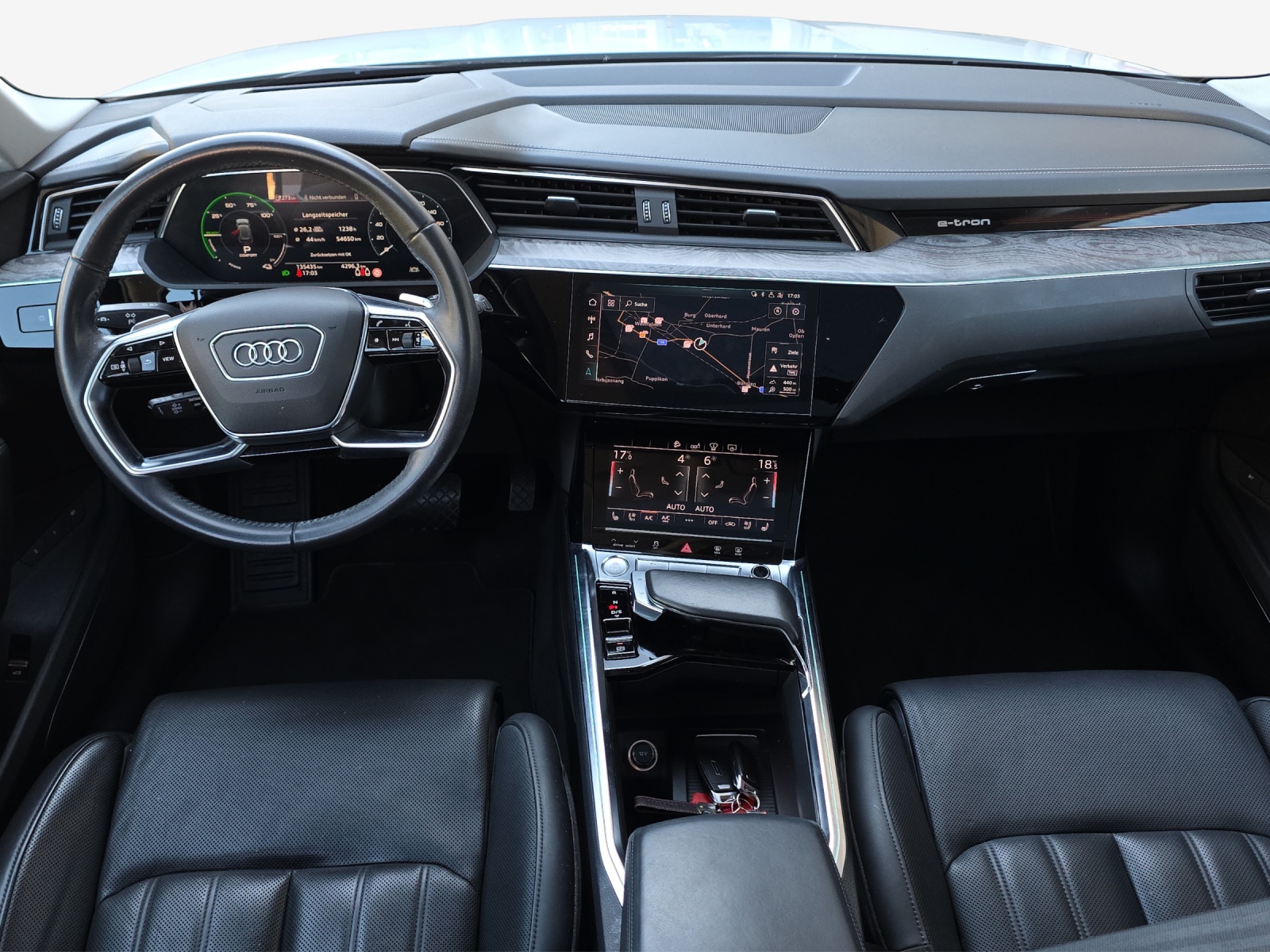 AUDI e-tron 55 Advanced quattro-image-8