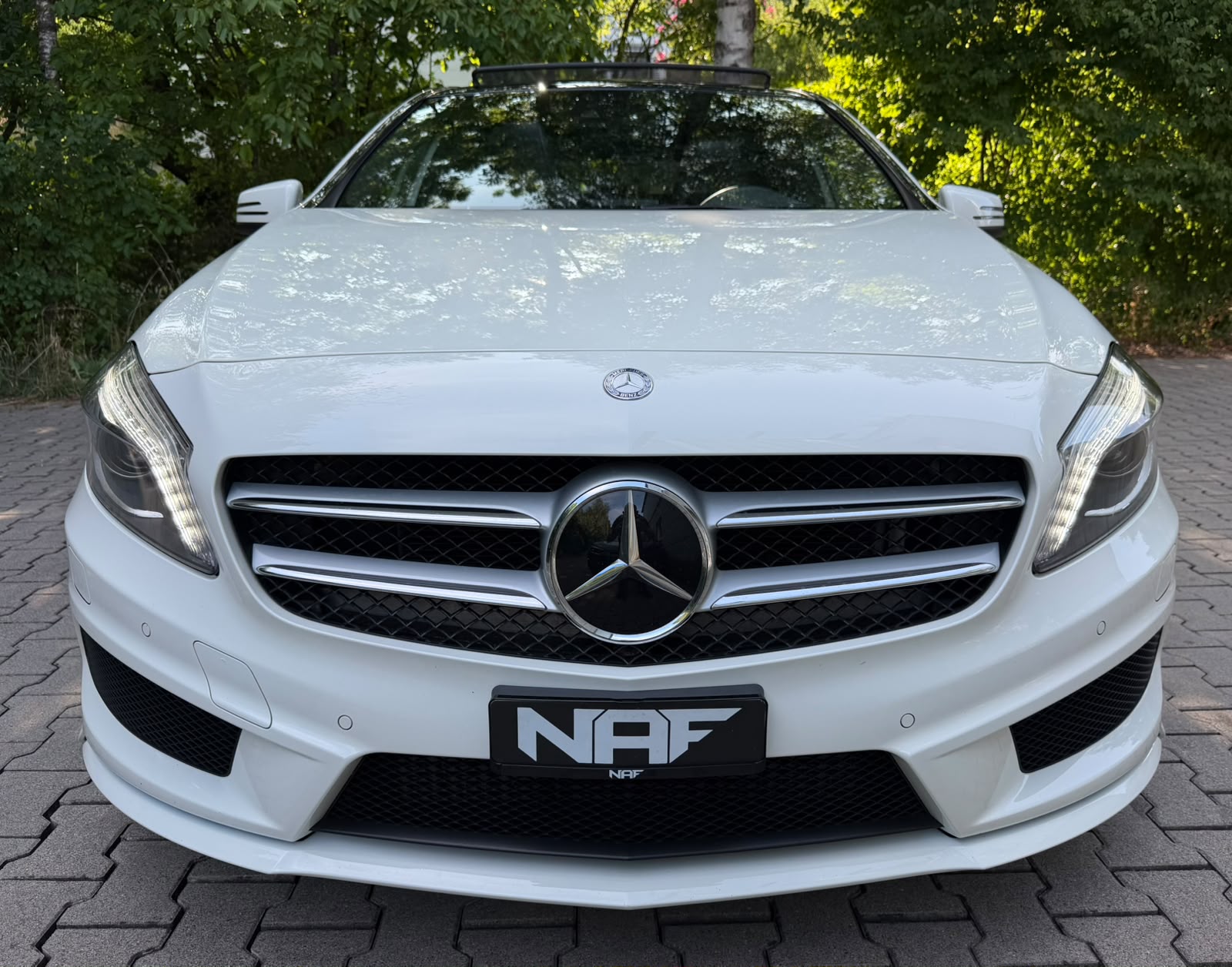 MERCEDES-BENZ A 250 AMG Line 4Matic 7G-DCT-image-7