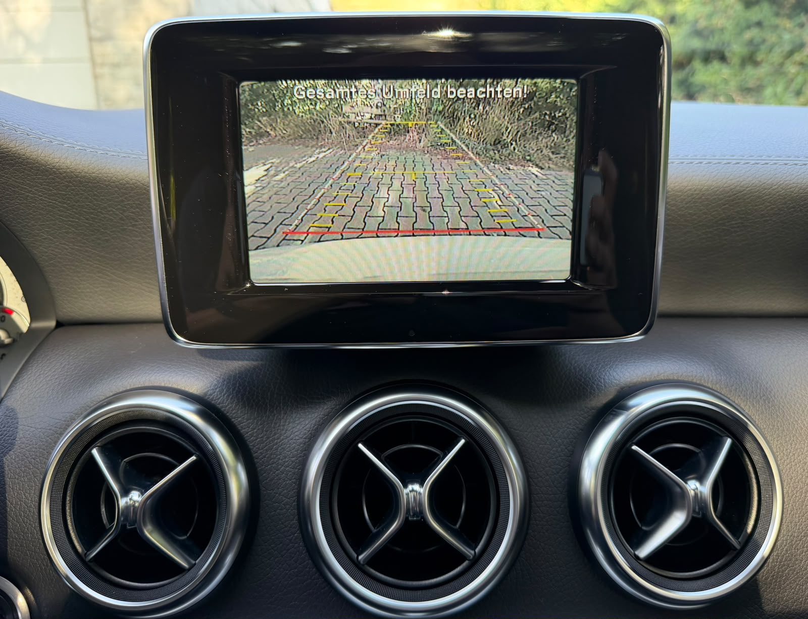MERCEDES-BENZ A 250 AMG Line 4Matic 7G-DCT-image-21