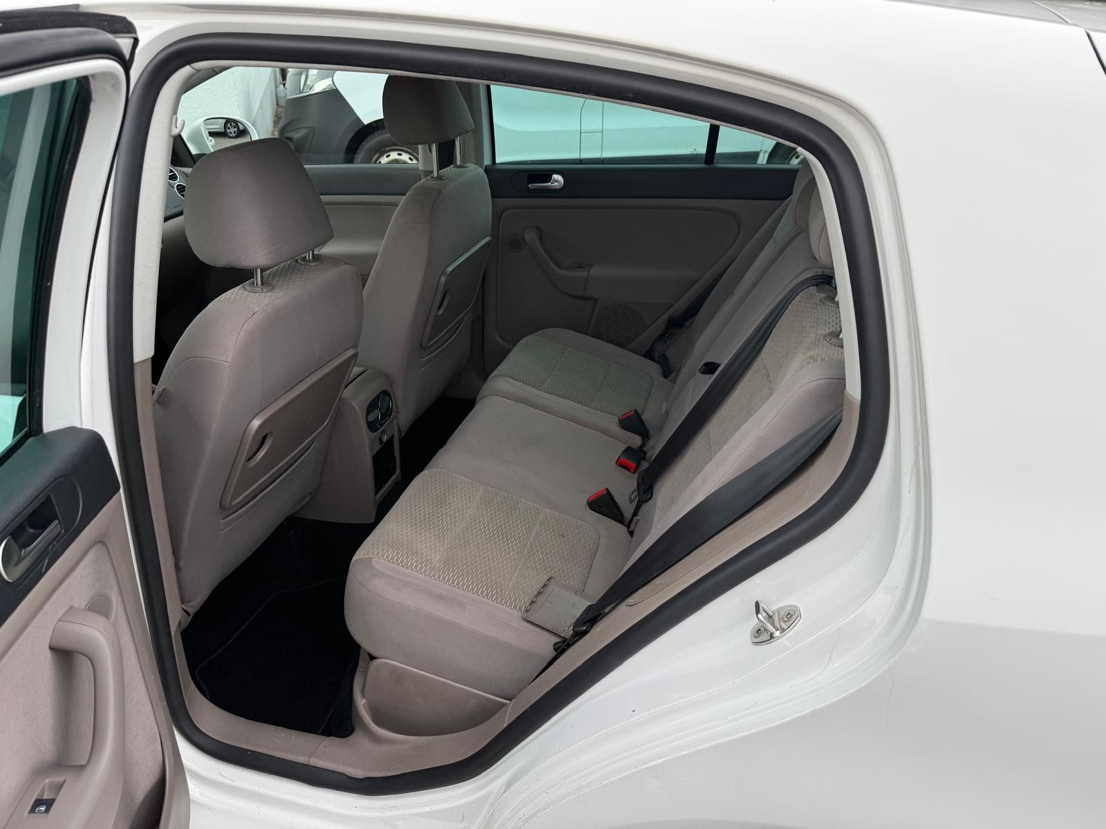 VW Golf Plus 1.4 TSI Comfortline DSG-image-6