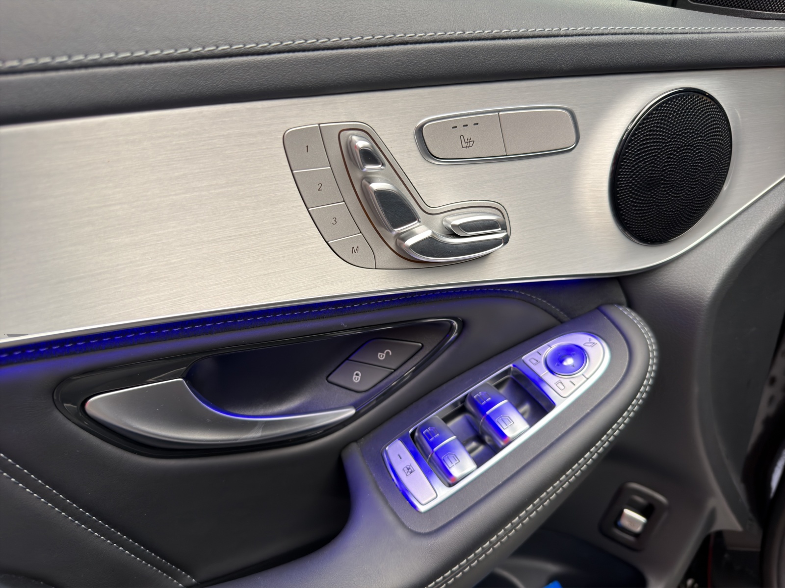 MERCEDES-BENZ GLC 63 S AMG 4Matic-image-12