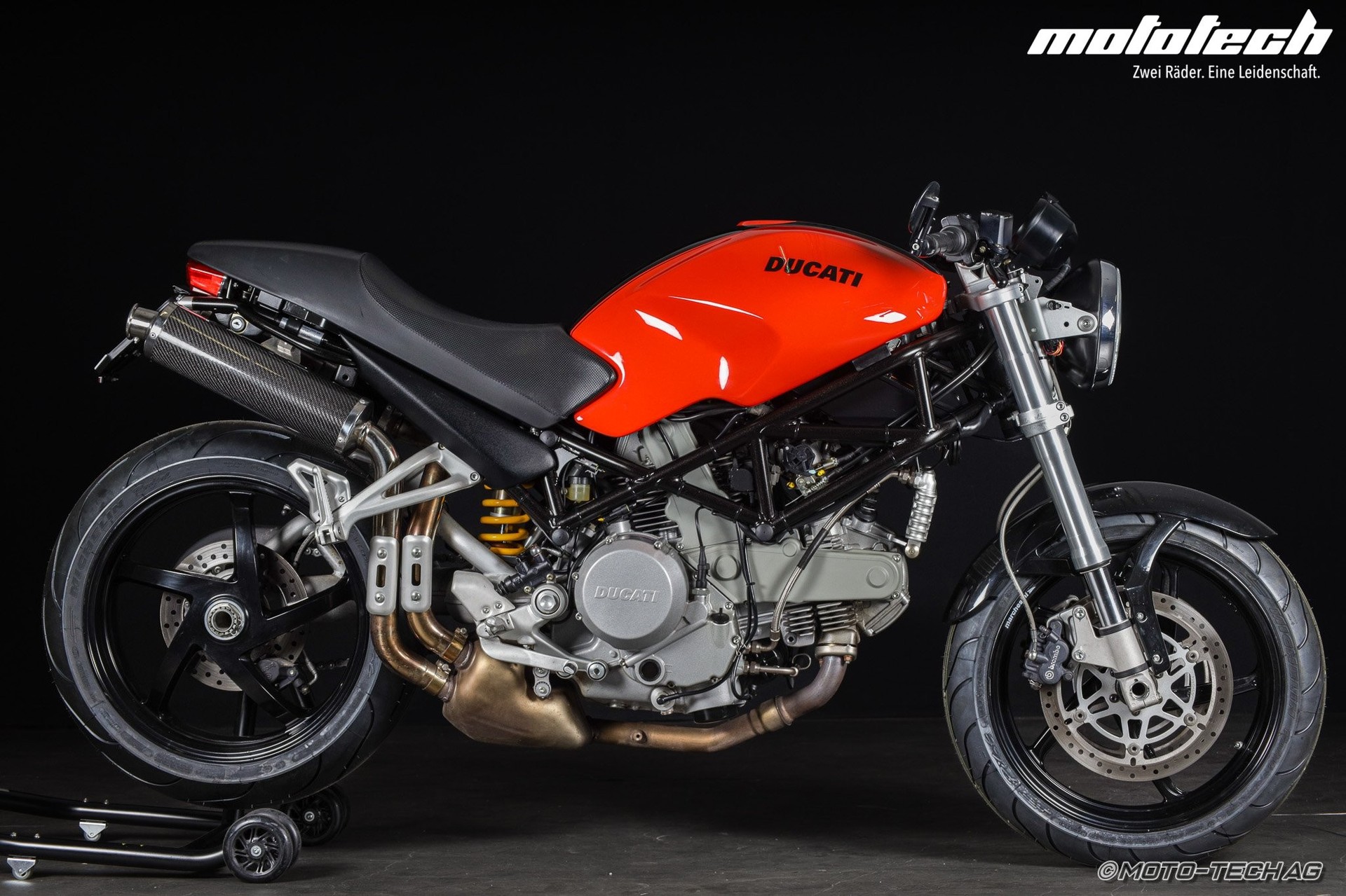 DUCATI Monster 800 S2R-showroom-element-1