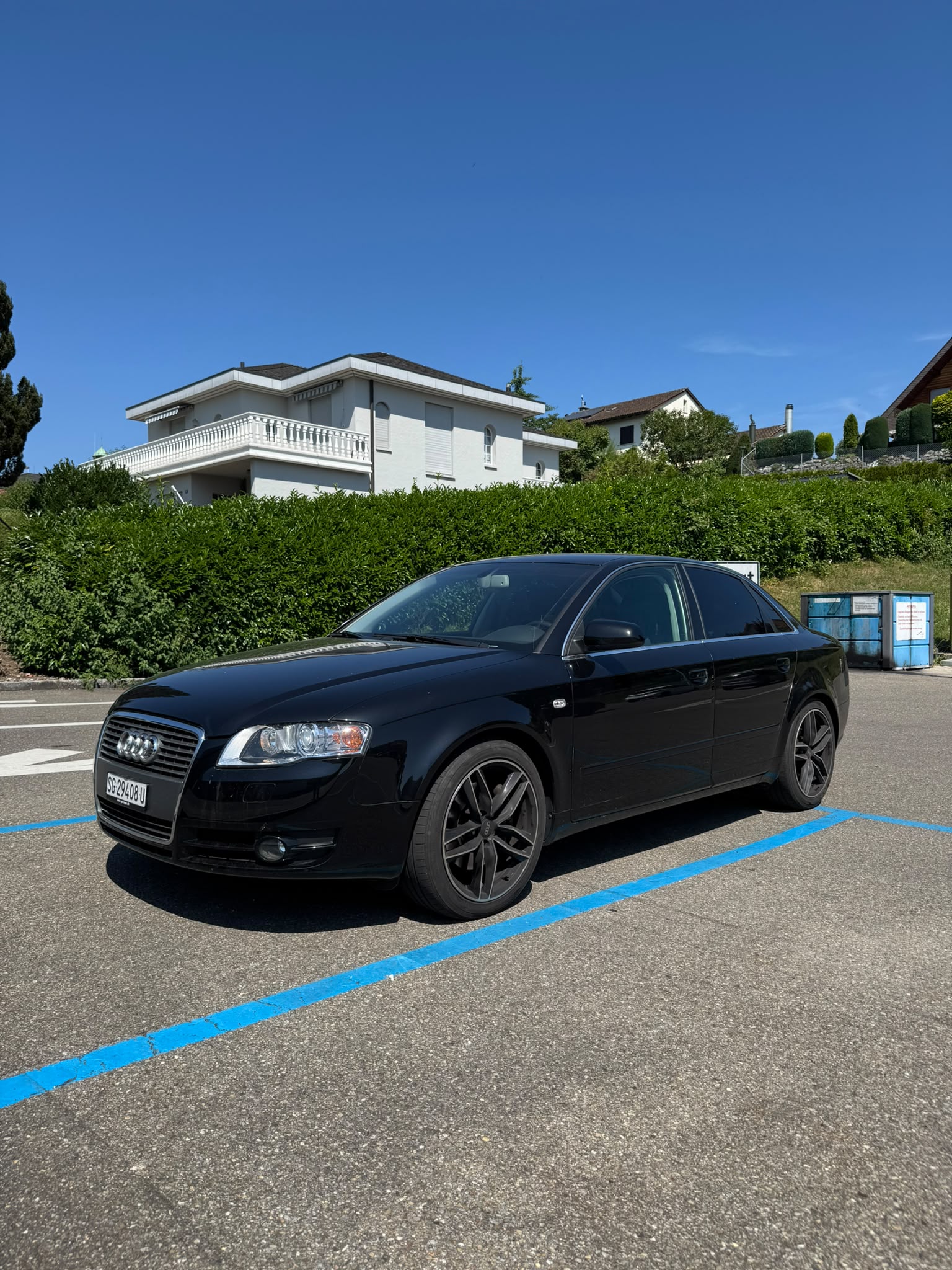 AUDI A4 Limousine 2.0 Turbo FSI-image-0