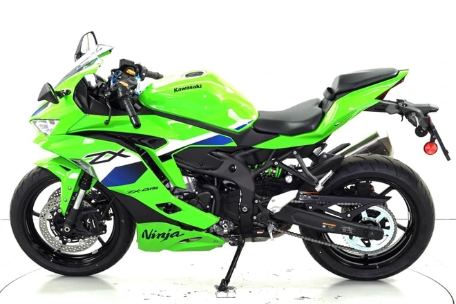 KAWASAKI Ninja ZX-4RR-image-4