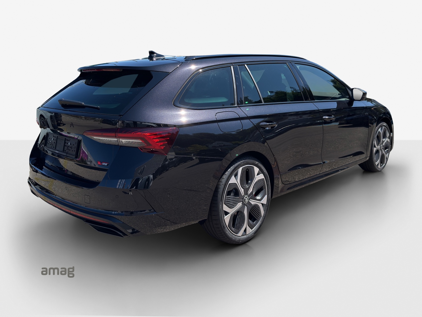 SKODA Octavia Combi 2.0 TSI DSG RS 30 Years Edition-image-4