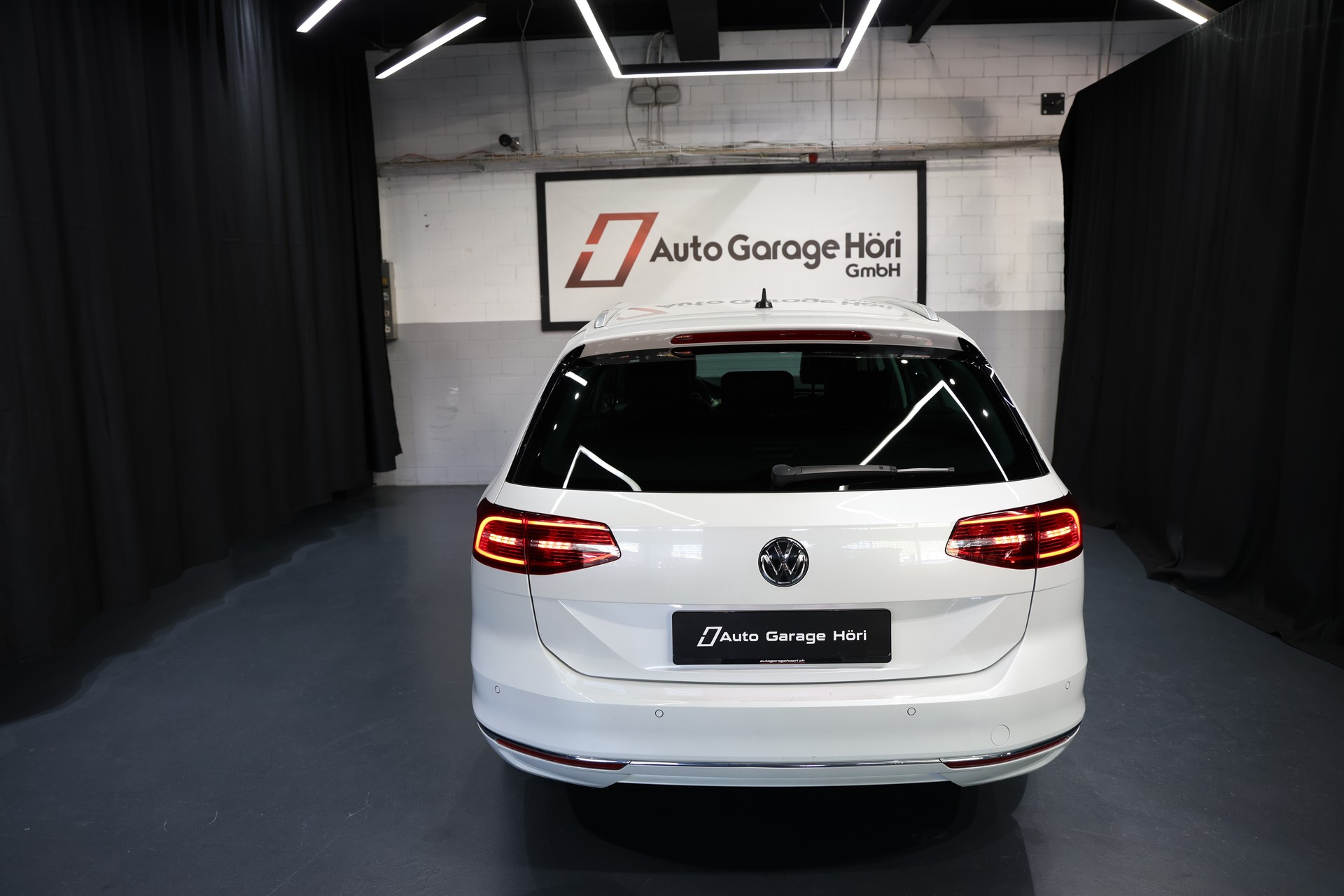 VW Passat Variant 2.0 TDI BMT Highline DSG-image-16