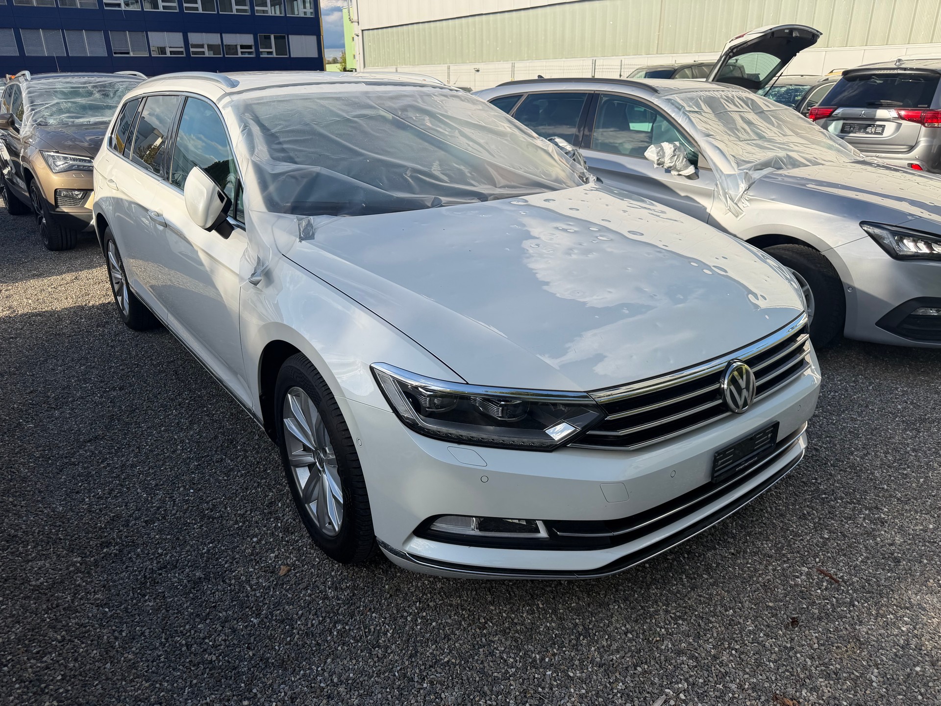 VW Passat Variant 2.0 TDI BMT Highline DSG-image-3